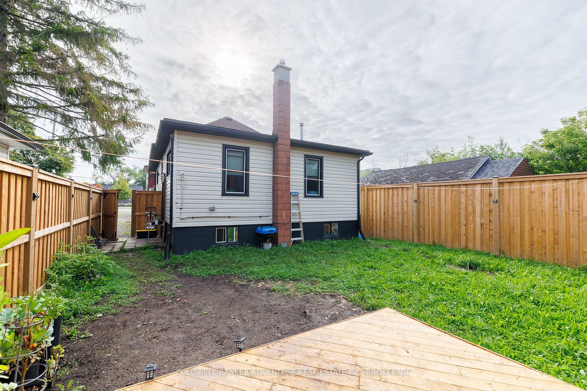 Photo 25 of 13 Duncan Street W, Welland, Lincoln/Crowland — HOMEH