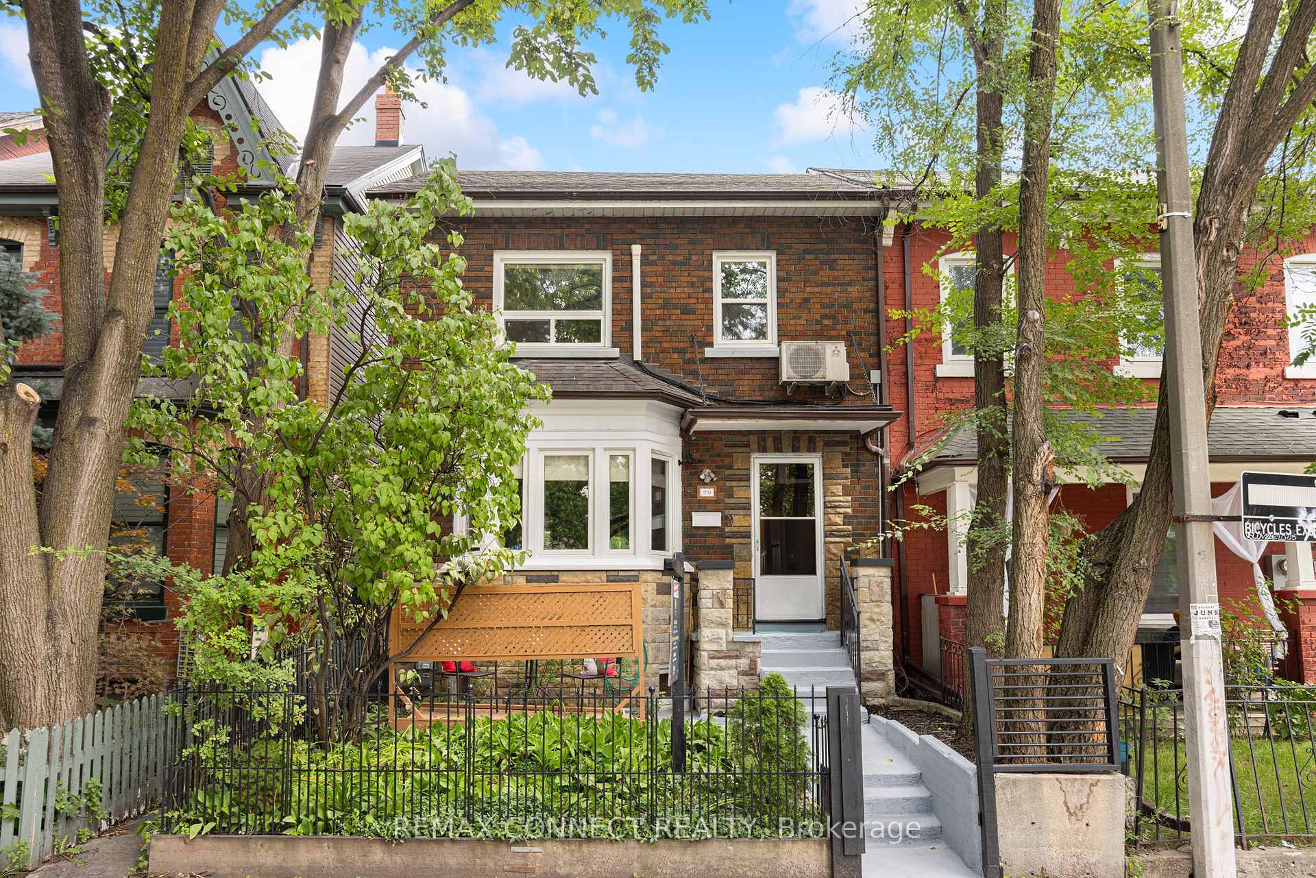 Photo 1 of 29 Denison Avenue, Toronto, Kensington-Chinatown — HOMEH