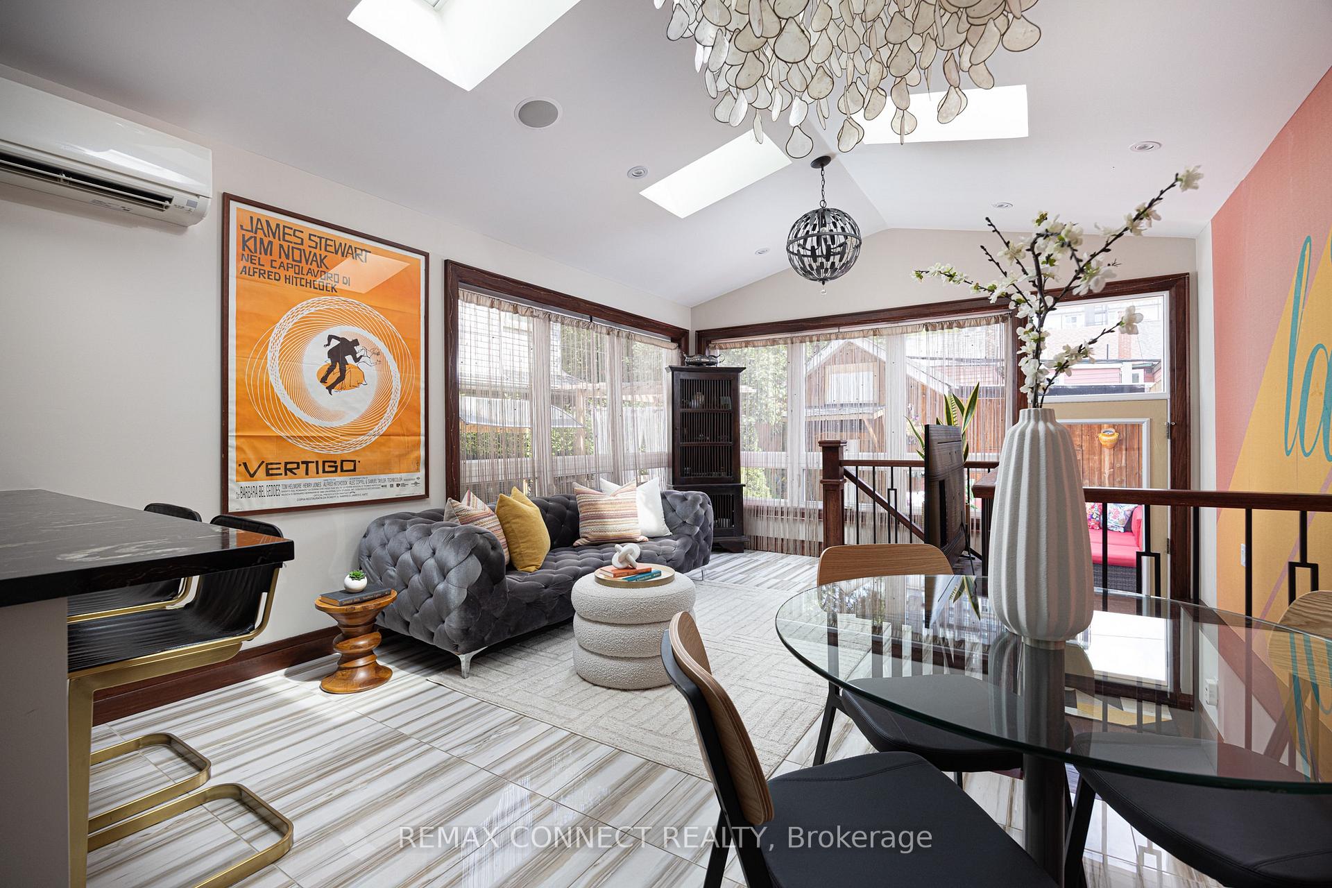 Photo 10 of 29 Denison Avenue, Toronto, Kensington-Chinatown — HOMEH
