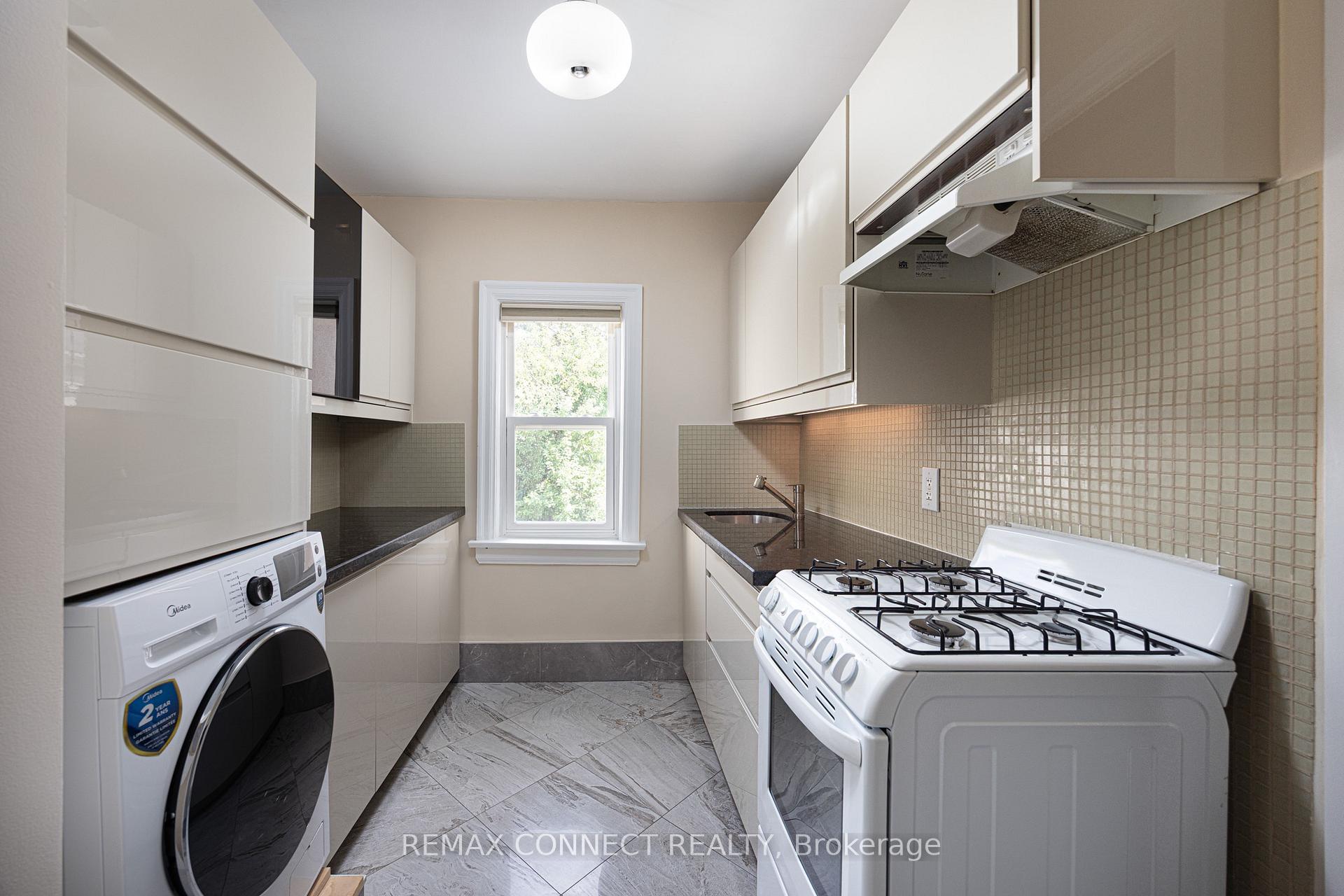 Photo 35 of 29 Denison Avenue, Toronto, Kensington-Chinatown — HOMEH