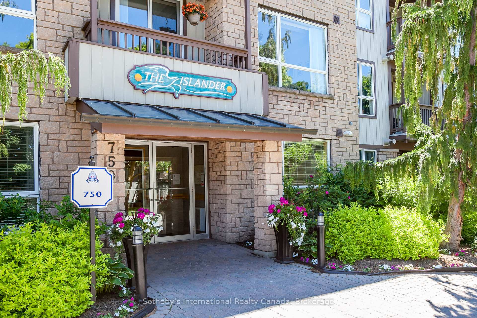 Photo 3 of Unit 3003, 750 Johnston Park Avenue, Collingwood — HOMEH