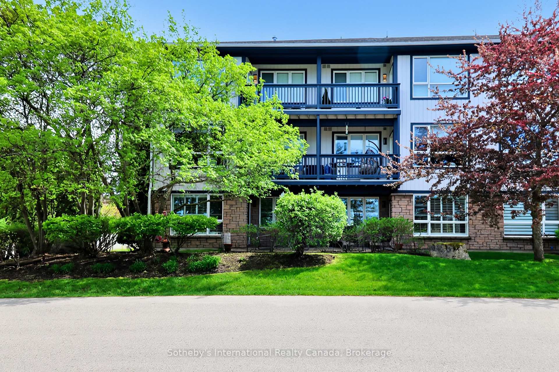 Photo 4 of Unit 3003, 750 Johnston Park Avenue, Collingwood — HOMEH