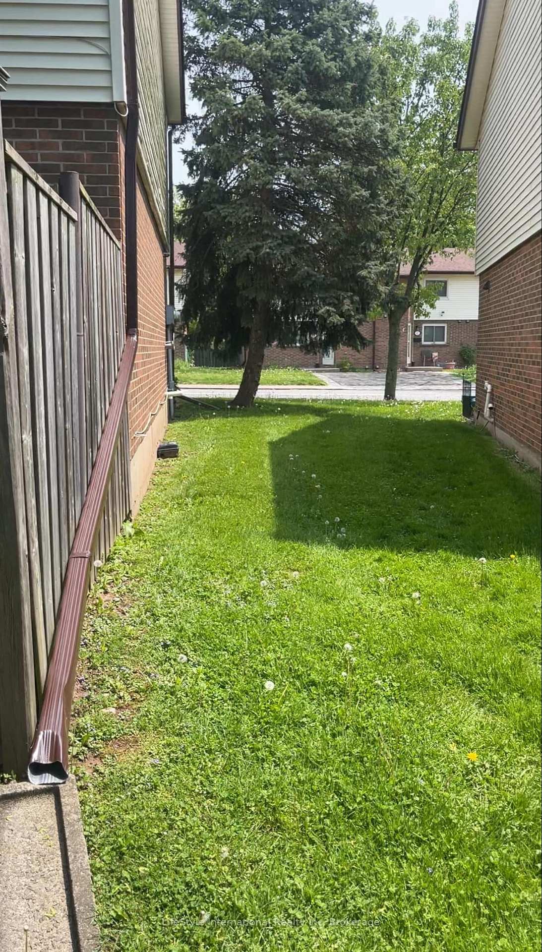 Photo 32 of Unit 4, 5982 Dunn Street, Niagara Falls, Arad/Fallsview — HOMEH