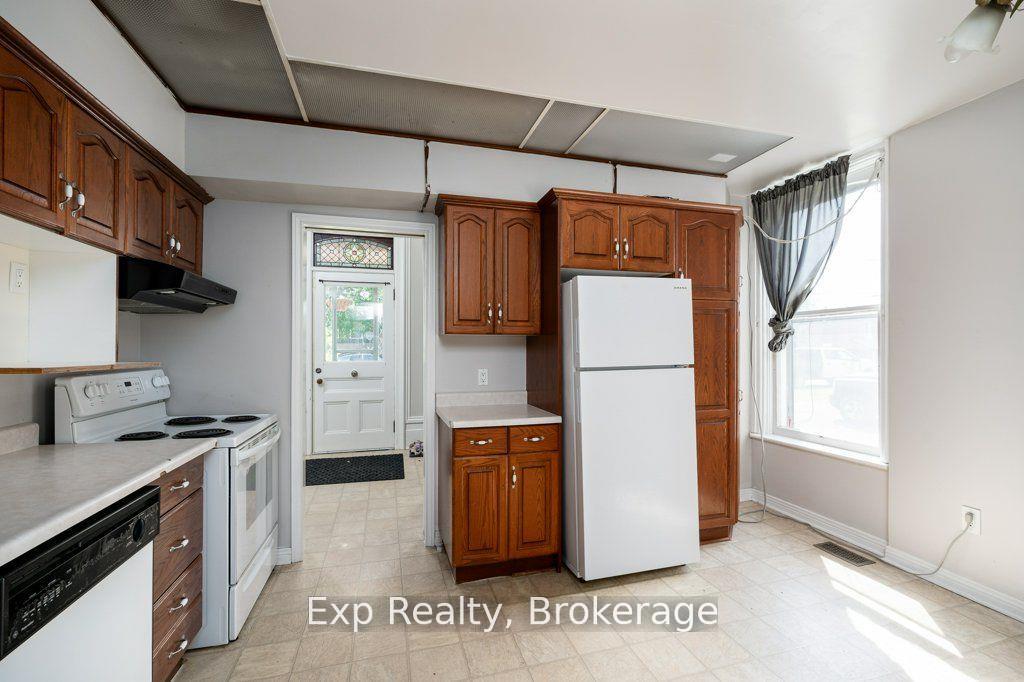 Photo 3 of 127 Green Street, Deseronto, Deseronto (Town) — HOMEH