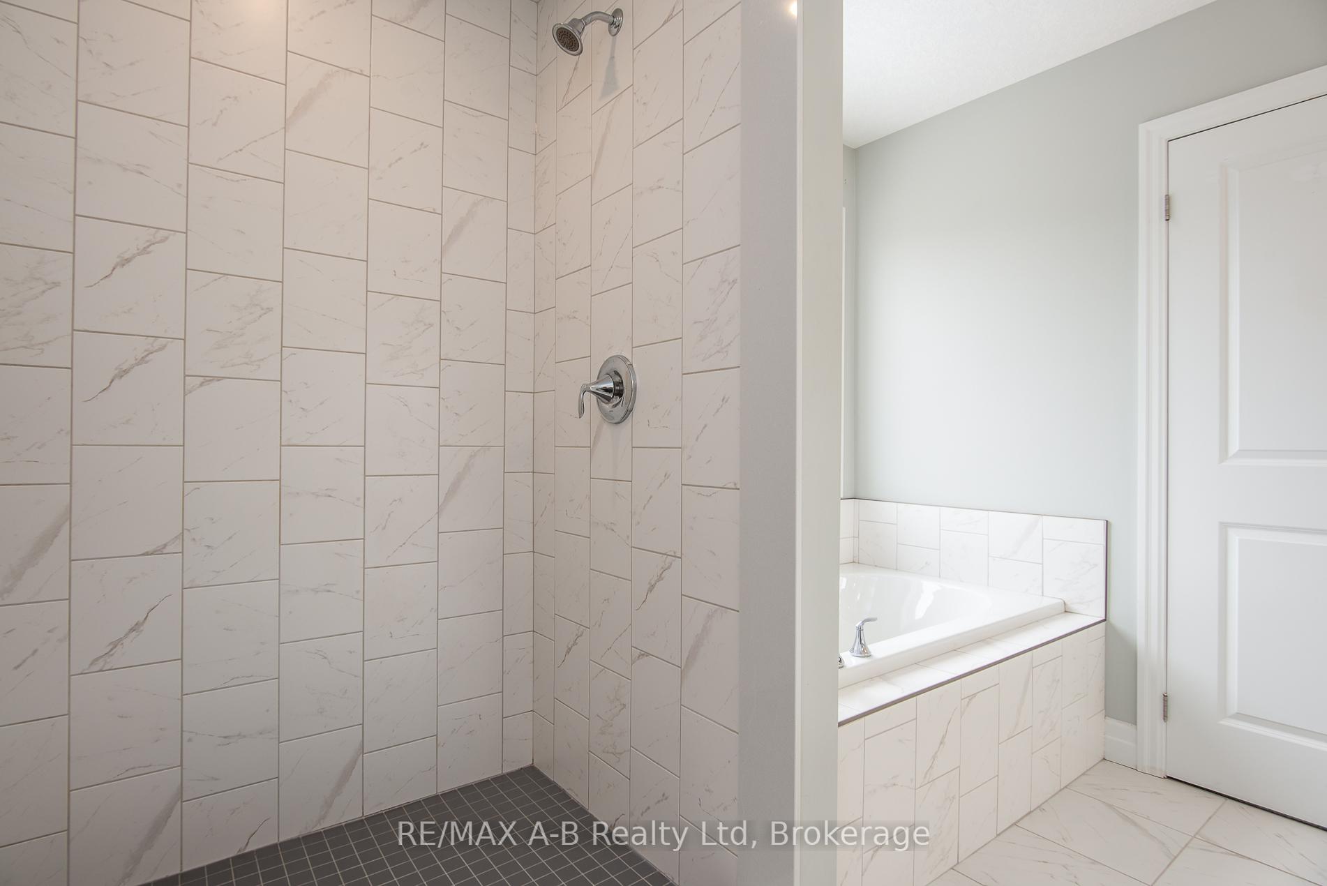 Photo 36 of 45 Robertson Drive, Stratford — HOMEH