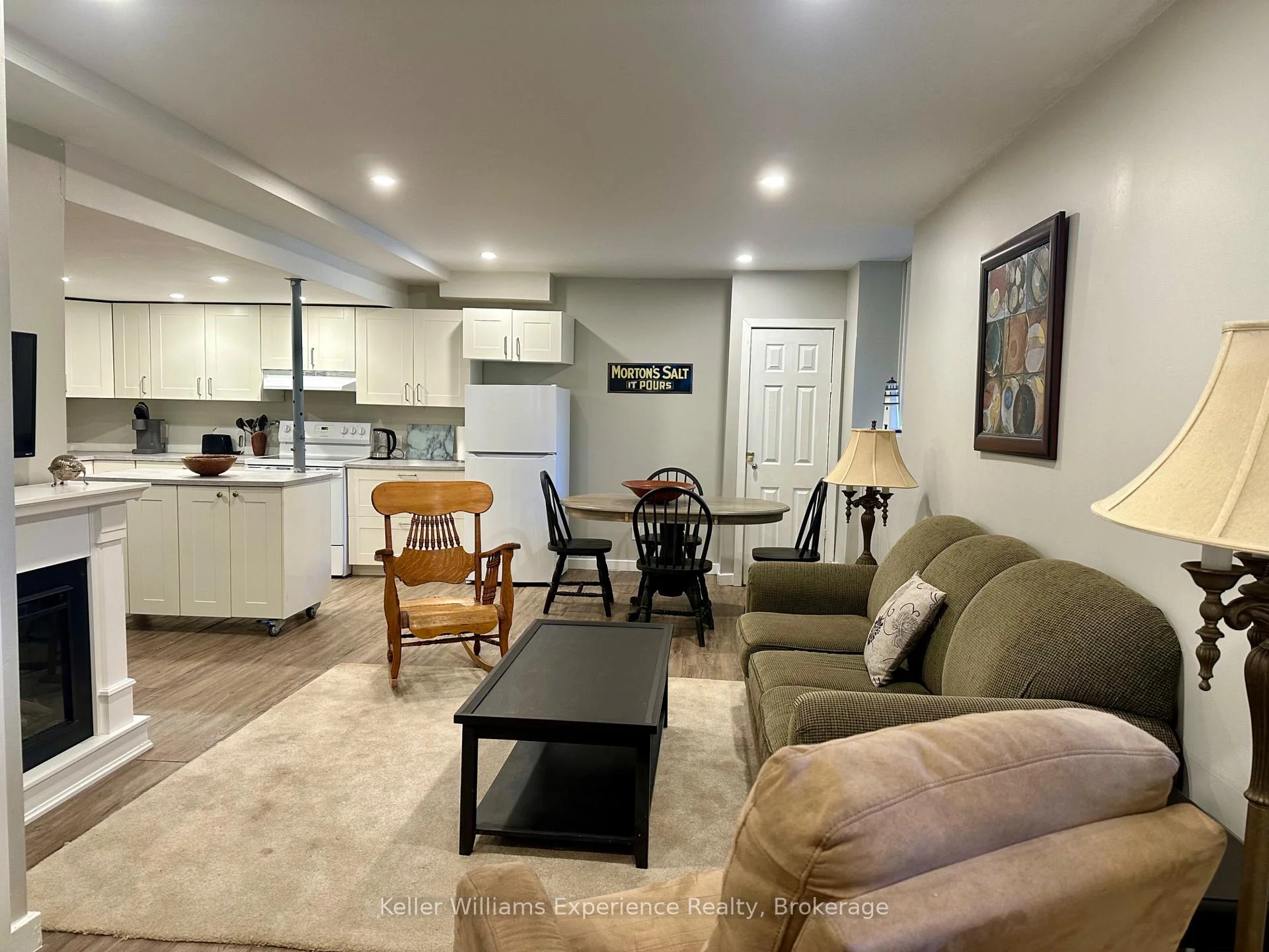 Photo 4 of Unit Lower Level, 107 Grandview Road, Tay, Rural Tay — HOMEH