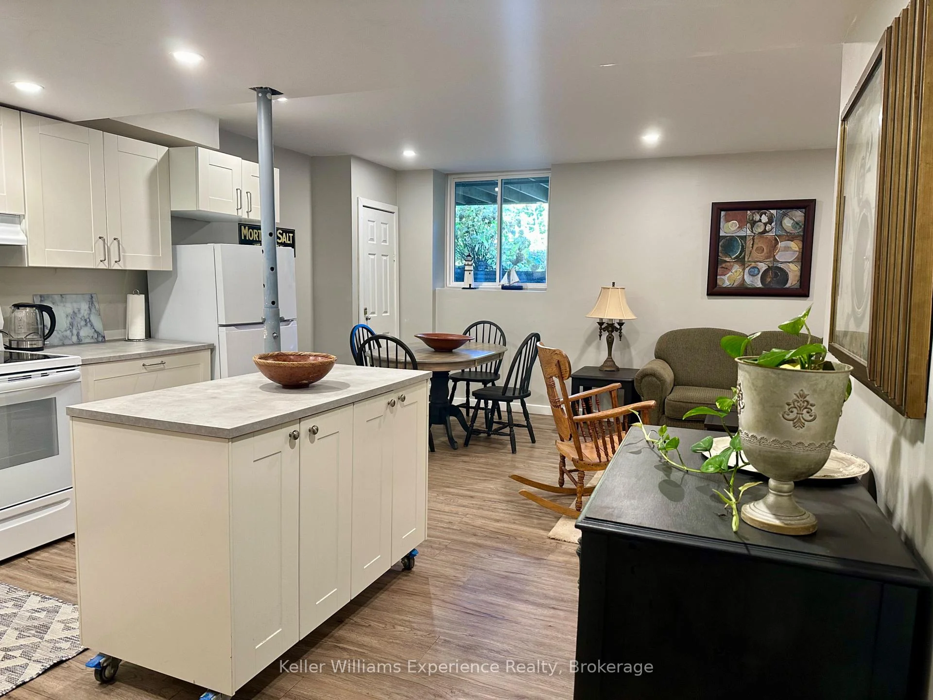 Photo 6 of Unit Lower Level, 107 Grandview Road, Tay, Rural Tay — HOMEH