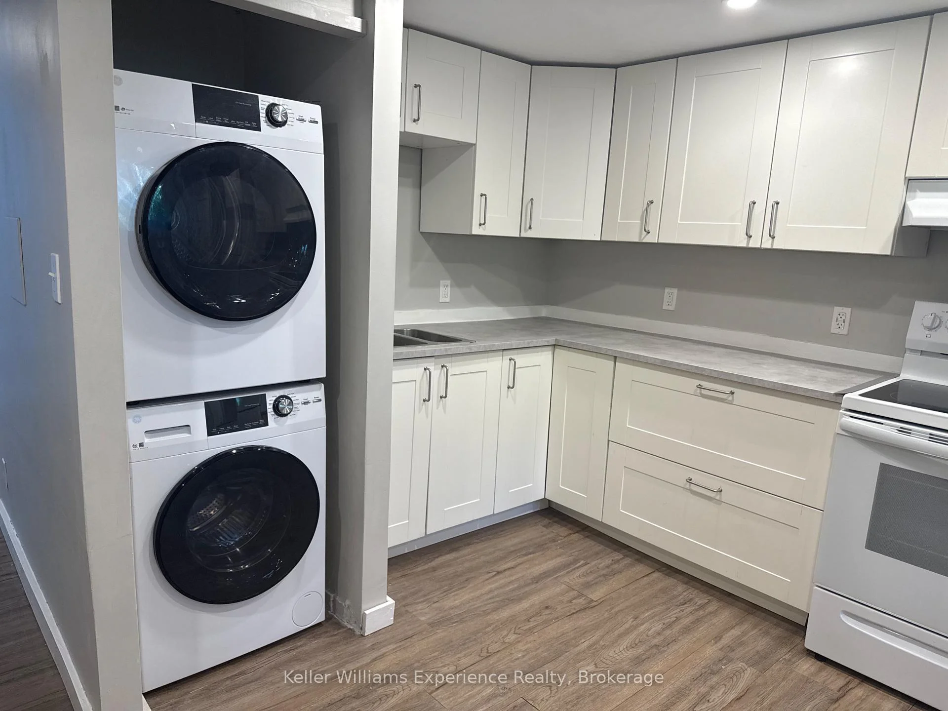 Photo 35 of Unit Lower Level, 107 Grandview Road, Tay, Rural Tay — HOMEH
