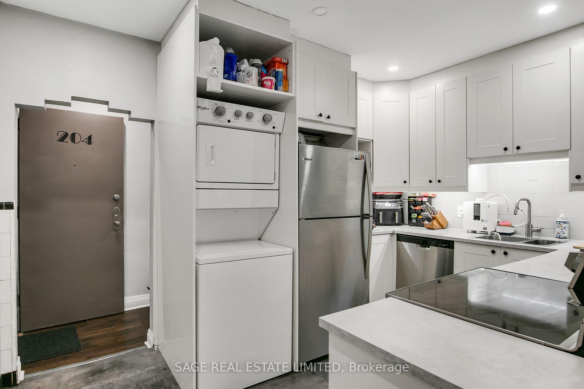 Photo 5 of Unit 204, 1840 Bathurst Street, Toronto, Humewood-Cedarvale — HOMEH