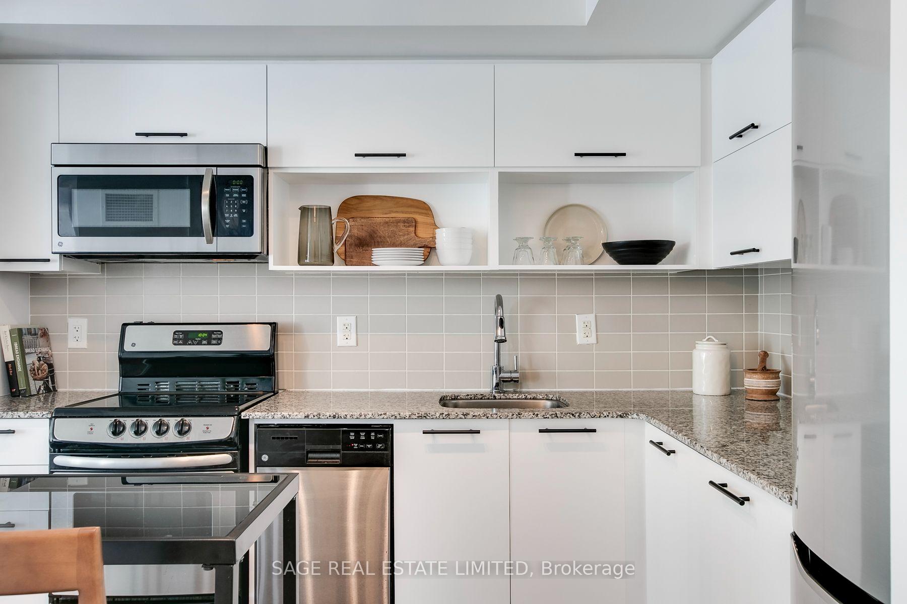 Photo 4 of Unit 1208W, 36 Lisgar Street W, Toronto, Little Portugal — HOMEH