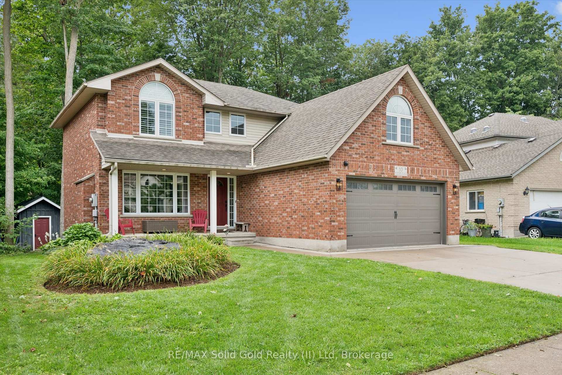 Photo 2 of 10 Merner Place, Wilmot, New Hamburg — HOMEH
