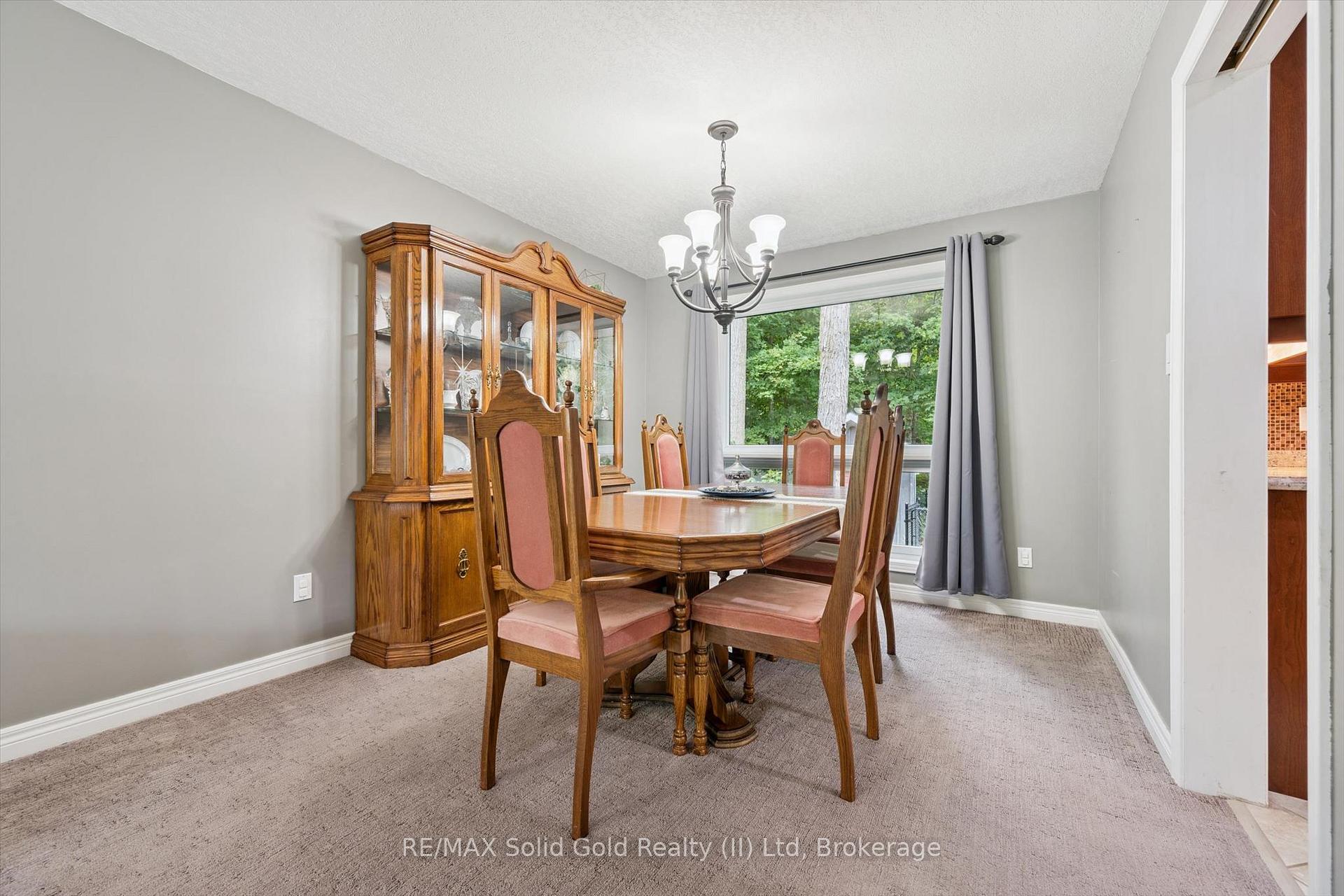 Photo 7 of 10 Merner Place, Wilmot, New Hamburg — HOMEH