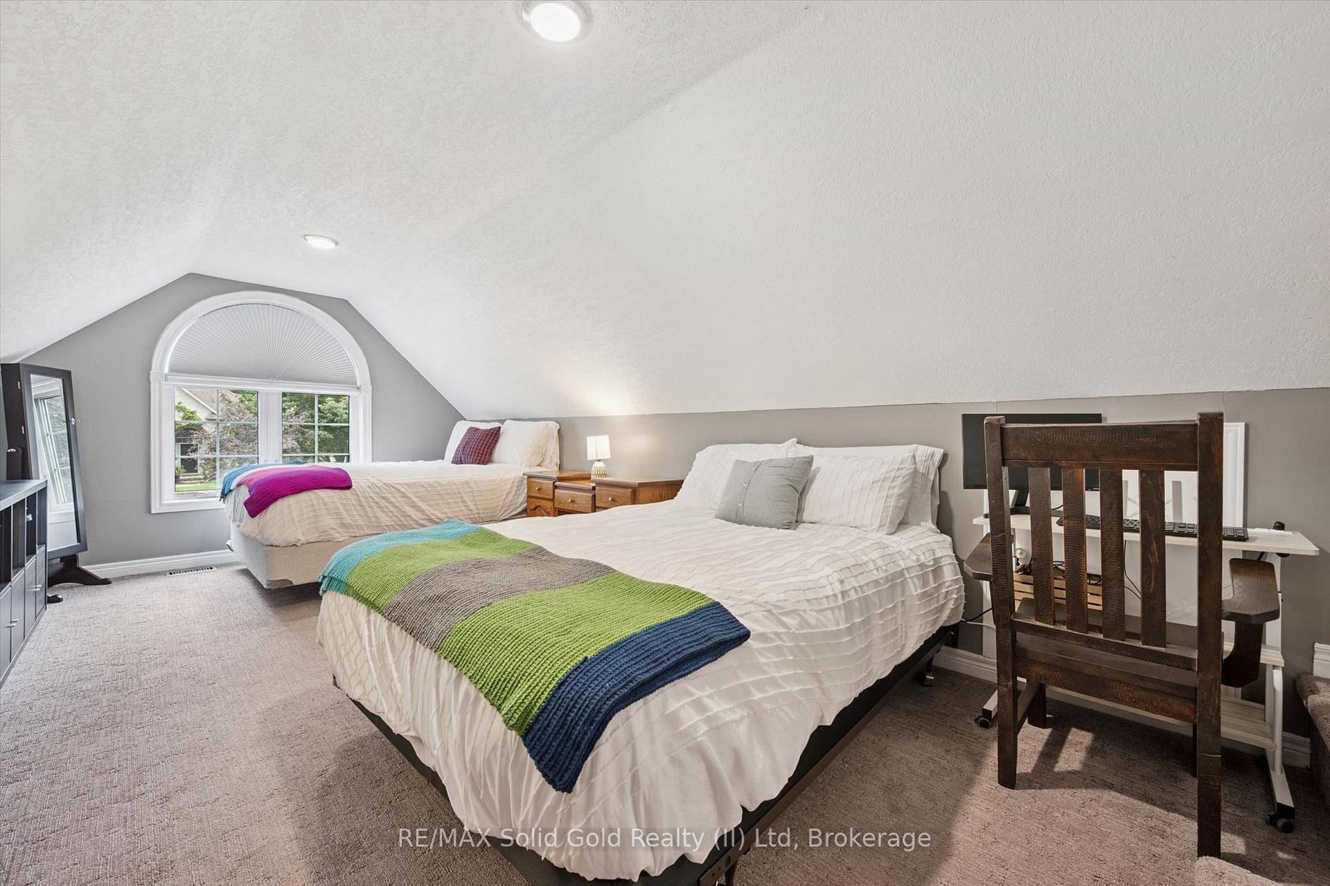 Photo 19 of 10 Merner Place, Wilmot, New Hamburg — HOMEH