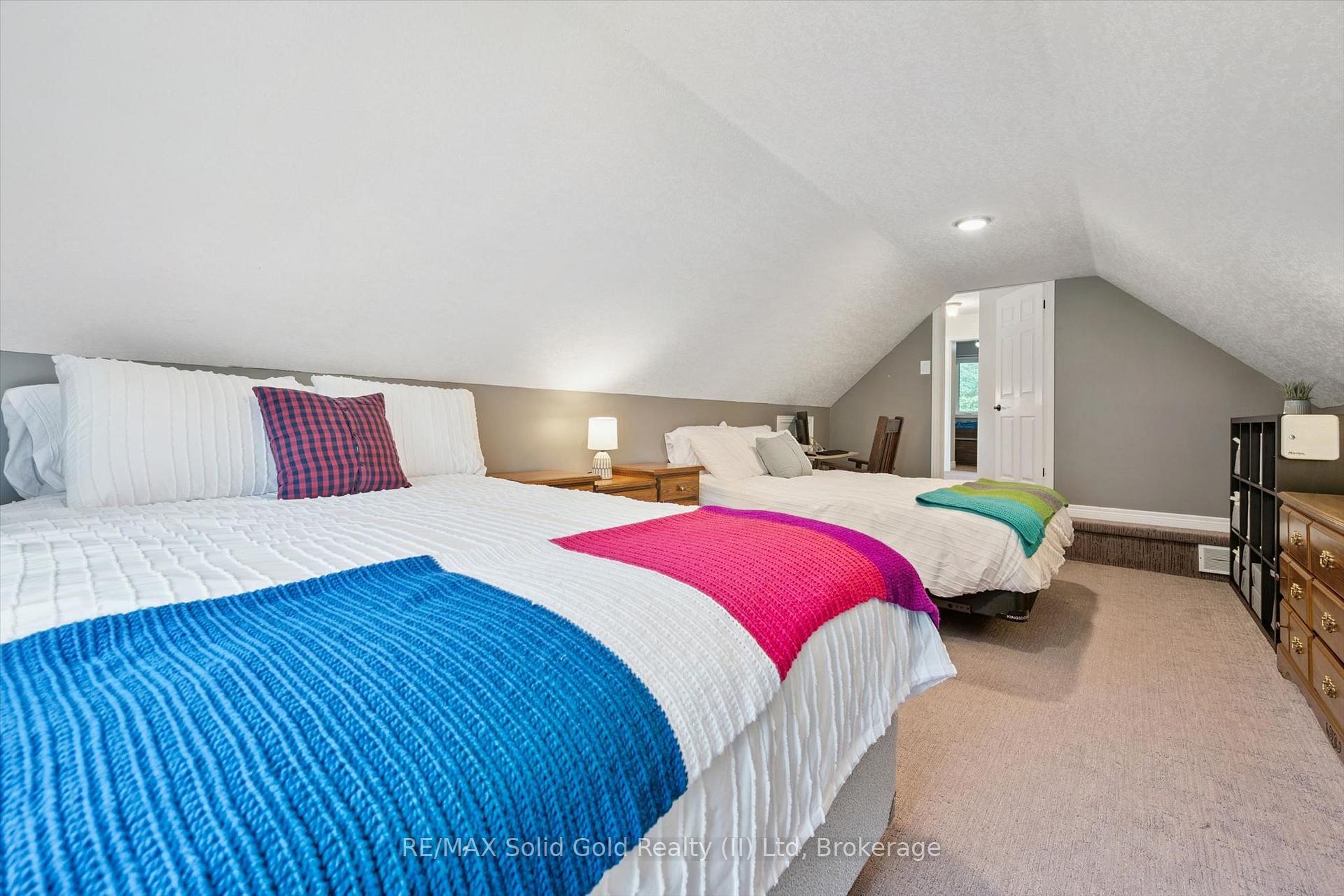Photo 20 of 10 Merner Place, Wilmot, New Hamburg — HOMEH