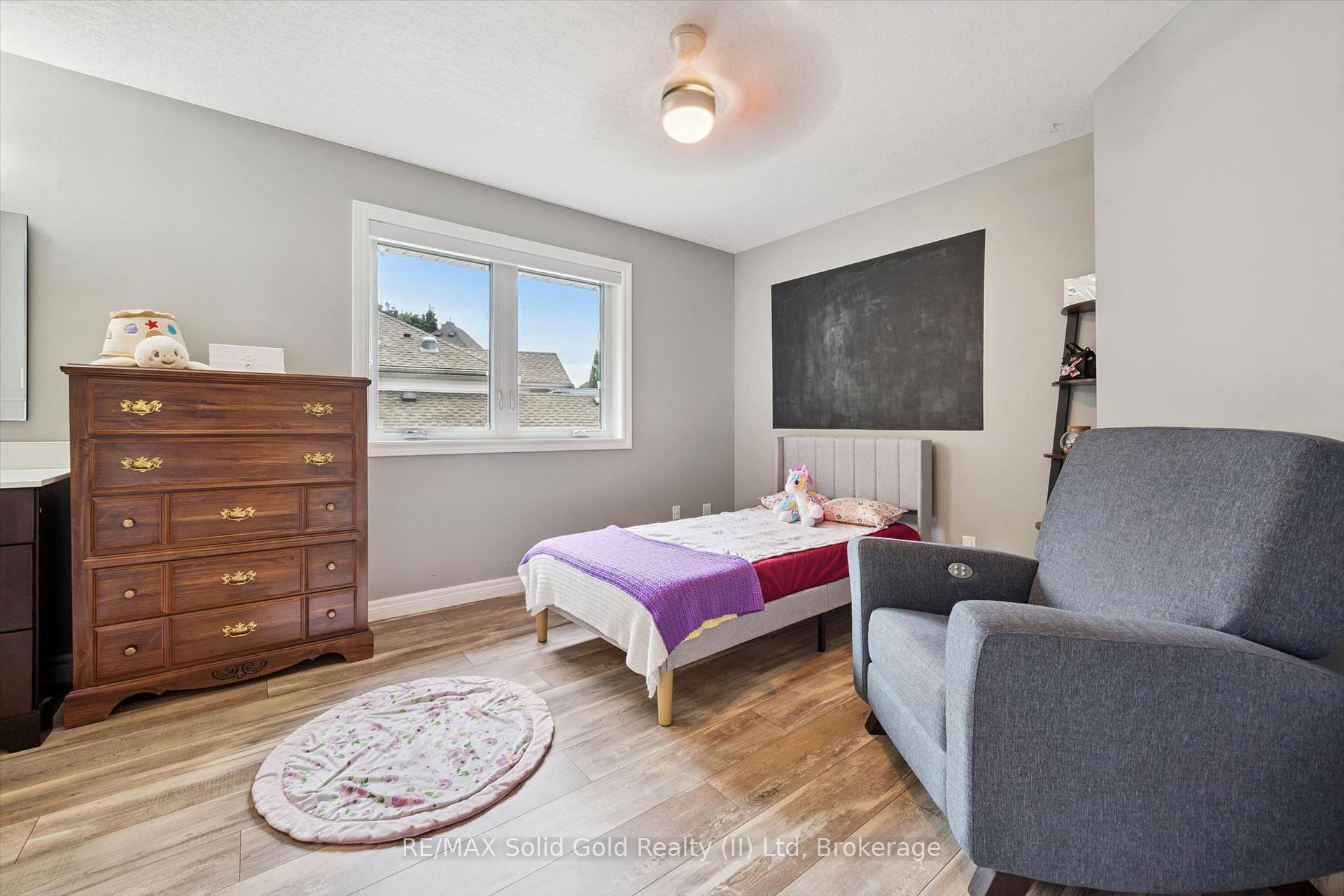 Photo 21 of 10 Merner Place, Wilmot, New Hamburg — HOMEH