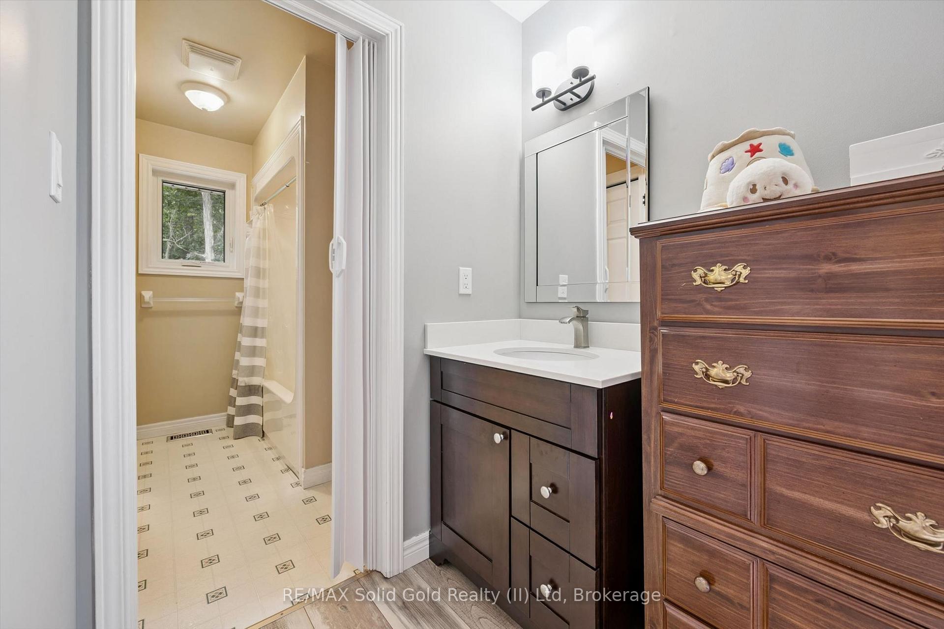 Photo 23 of 10 Merner Place, Wilmot, New Hamburg — HOMEH