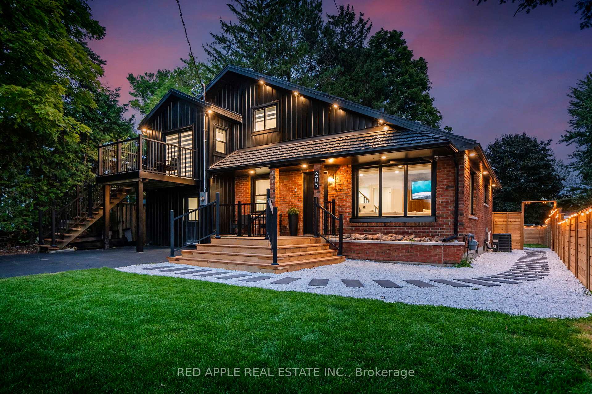 Photo of 205 Hoyt Avenue
