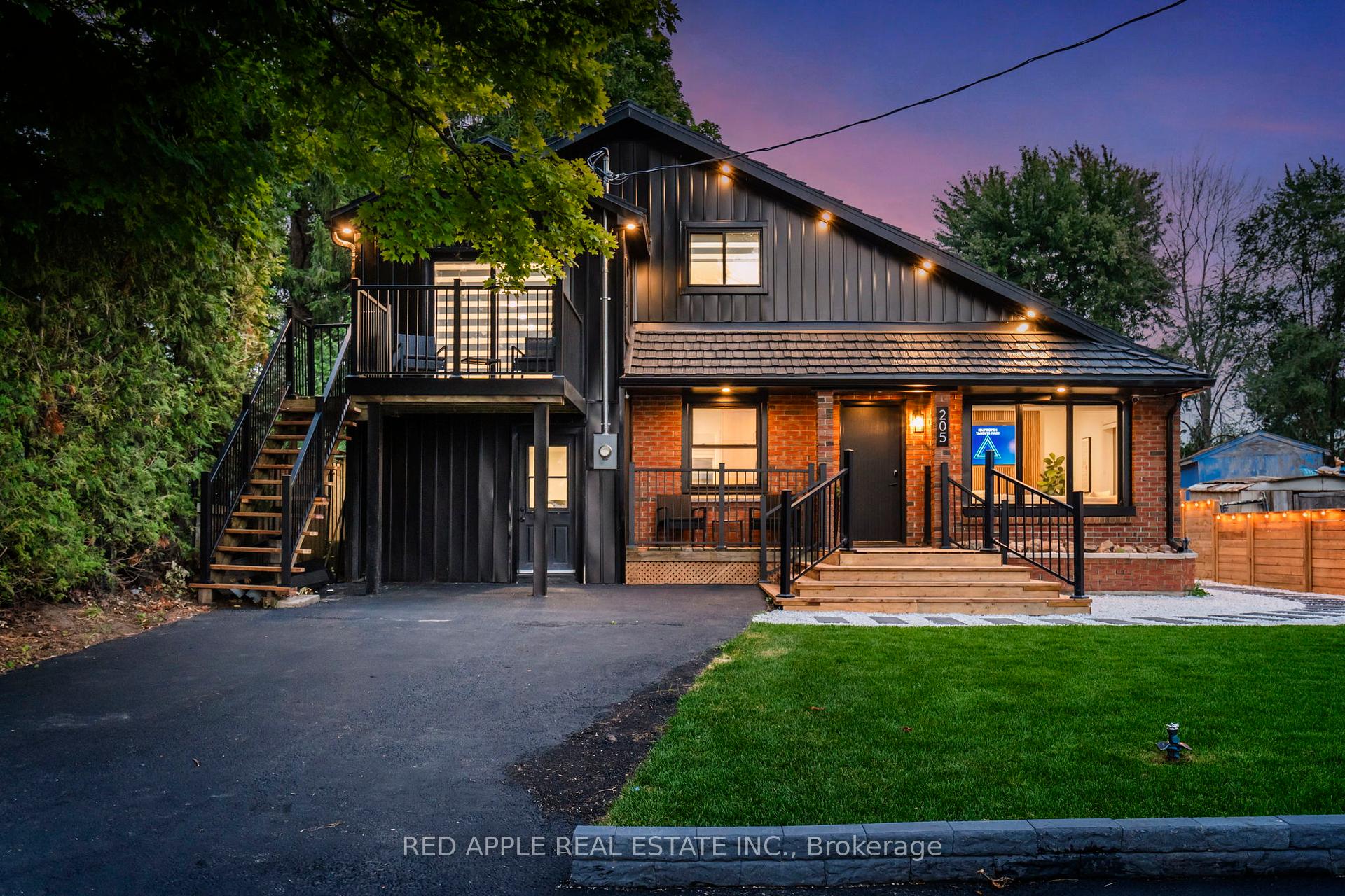 Photo 2 of 205 Hoyt Avenue, Tay, Victoria Harbour — HOMEH