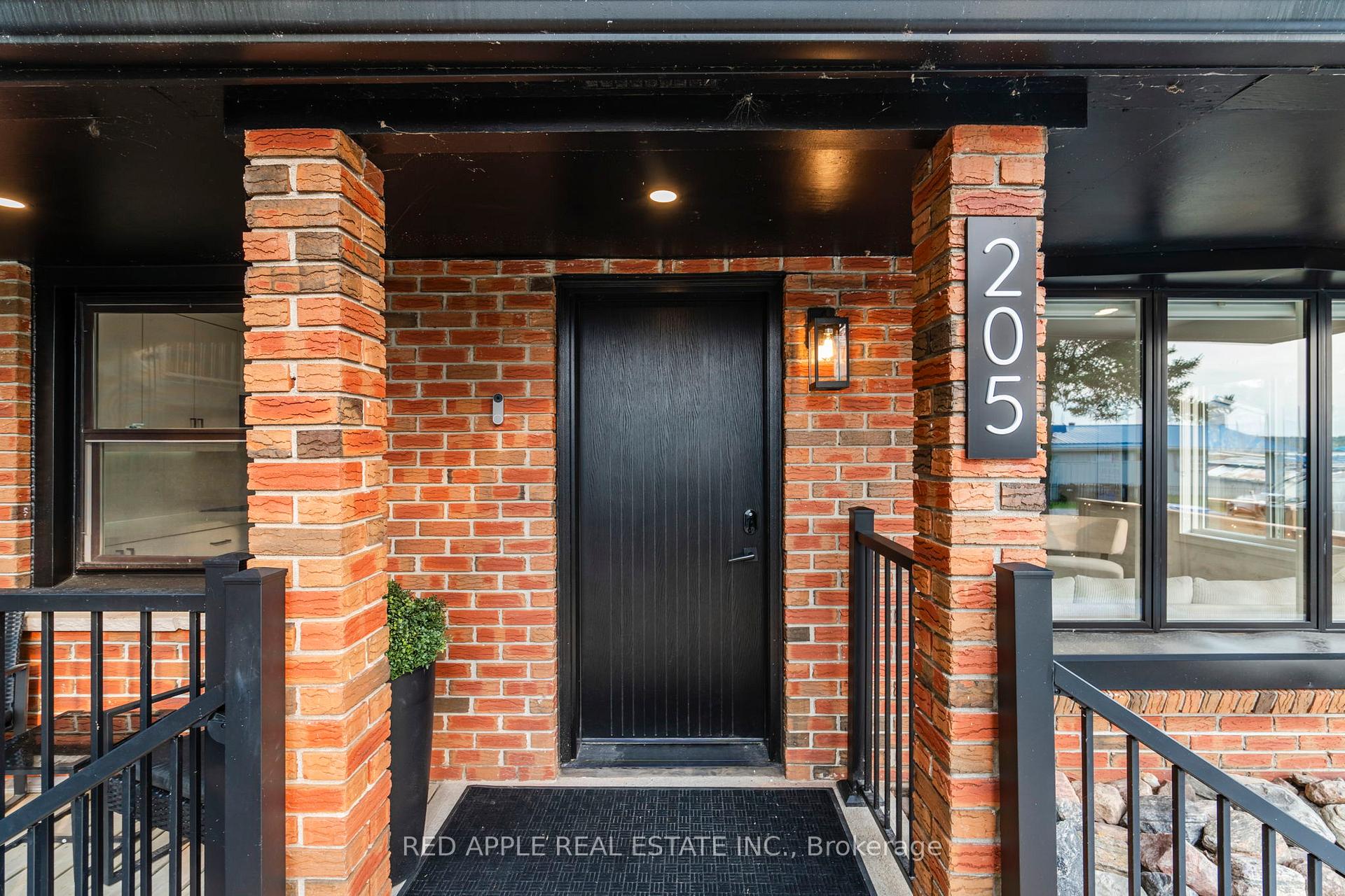 Photo 3 of 205 Hoyt Avenue, Tay, Victoria Harbour — HOMEH