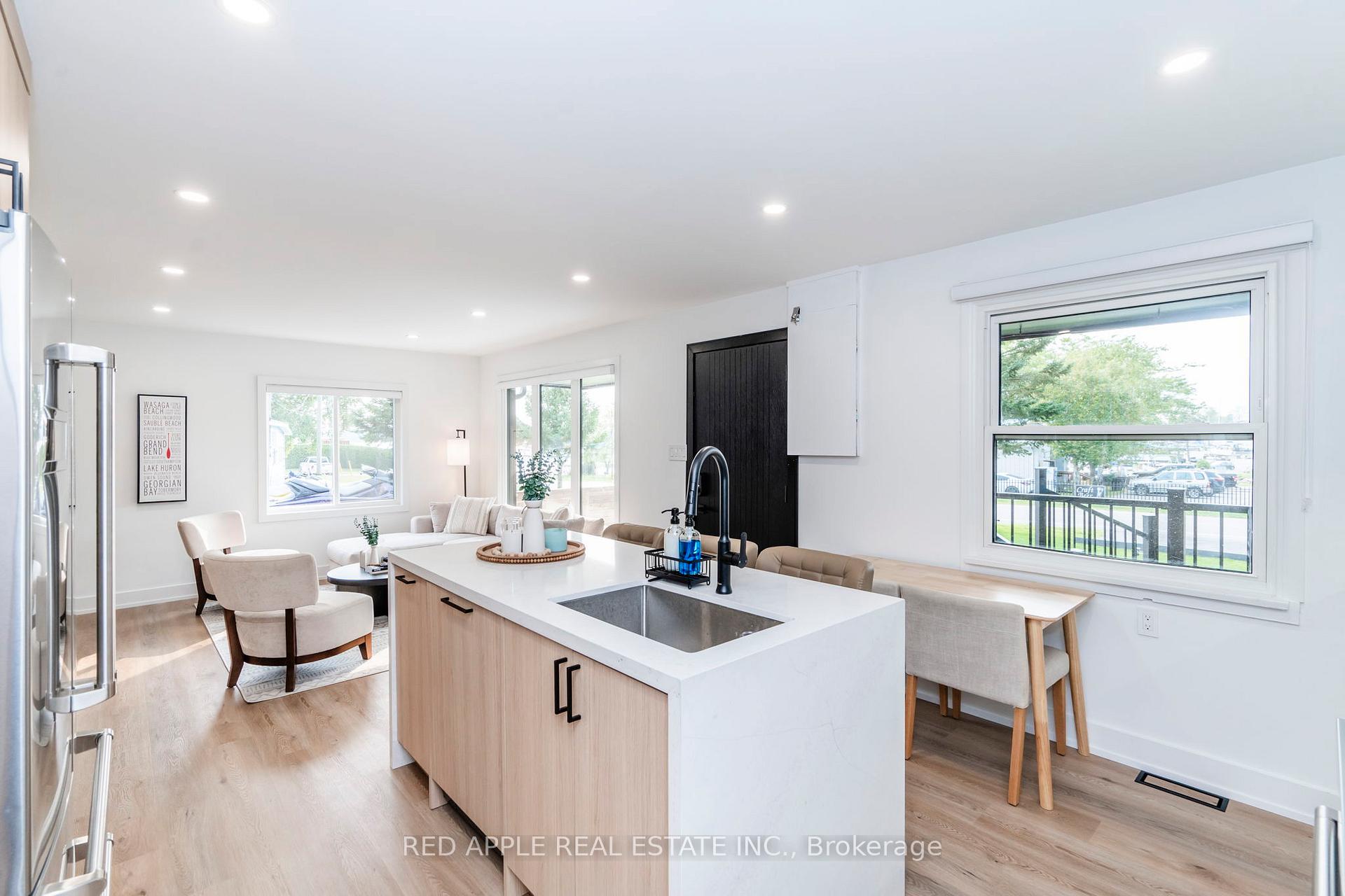 Photo 6 of 205 Hoyt Avenue, Tay, Victoria Harbour — HOMEH