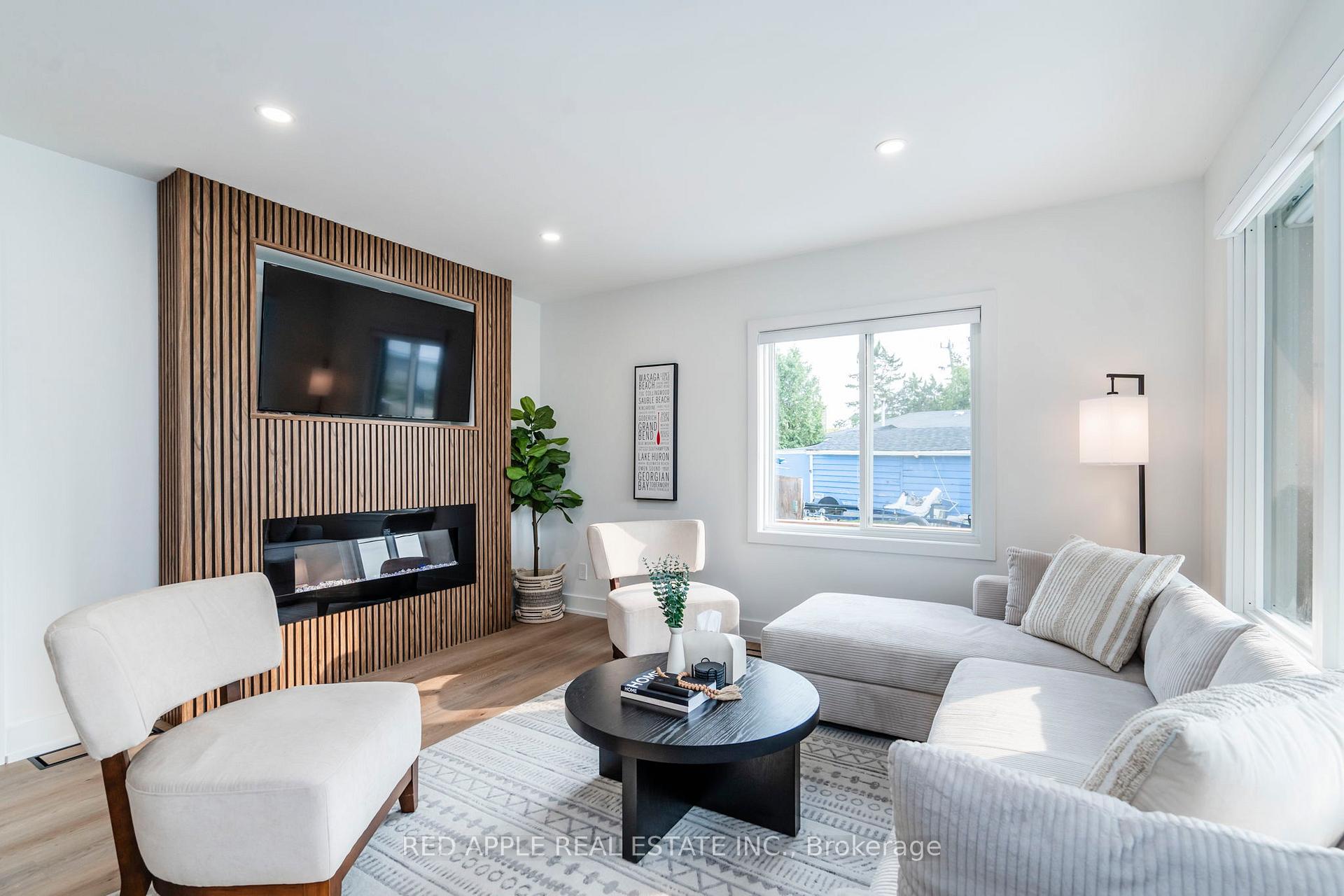 Photo 12 of 205 Hoyt Avenue, Tay, Victoria Harbour — HOMEH
