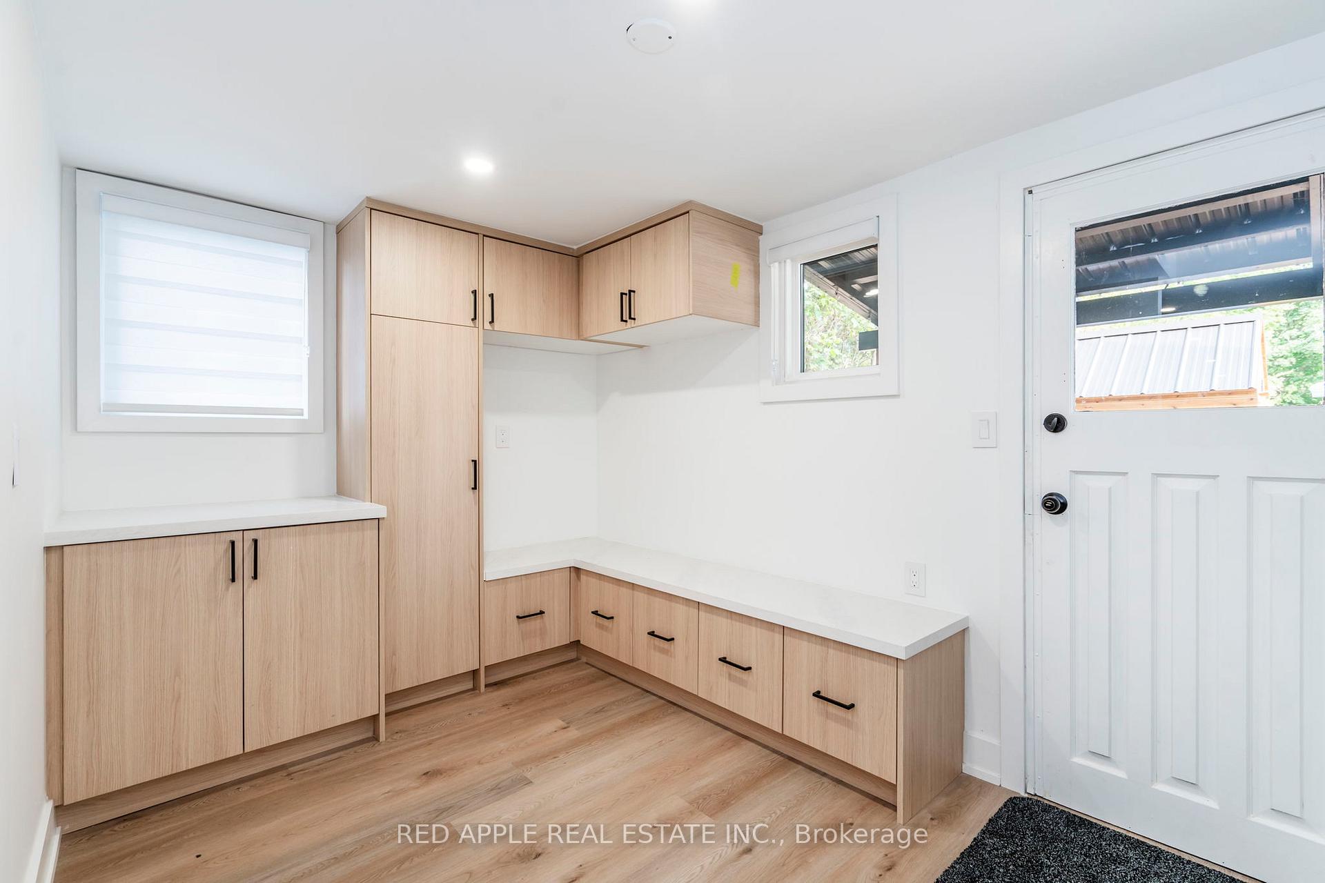 Photo 15 of 205 Hoyt Avenue, Tay, Victoria Harbour — HOMEH