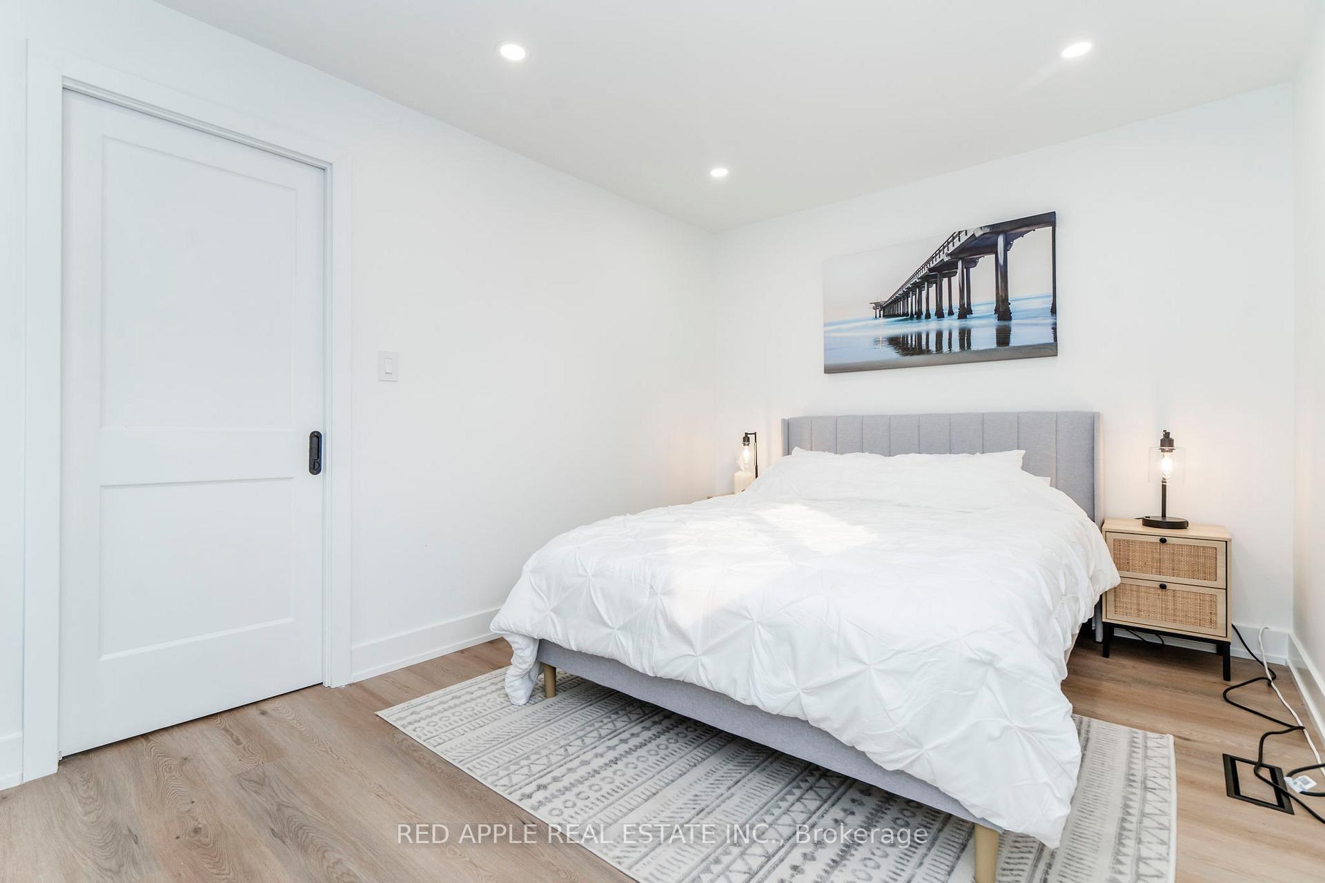 Photo 16 of 205 Hoyt Avenue, Tay, Victoria Harbour — HOMEH