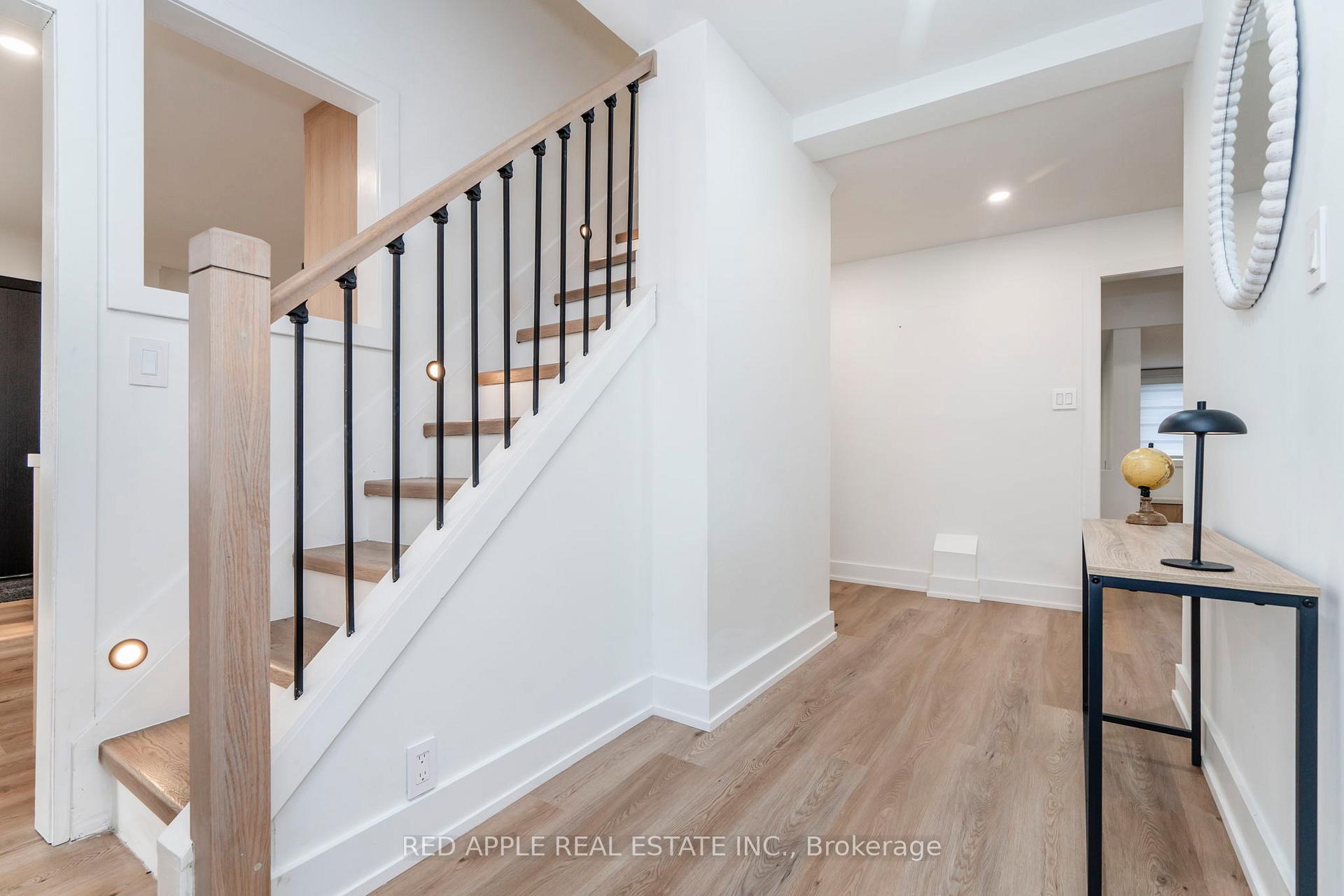 Photo 18 of 205 Hoyt Avenue, Tay, Victoria Harbour — HOMEH