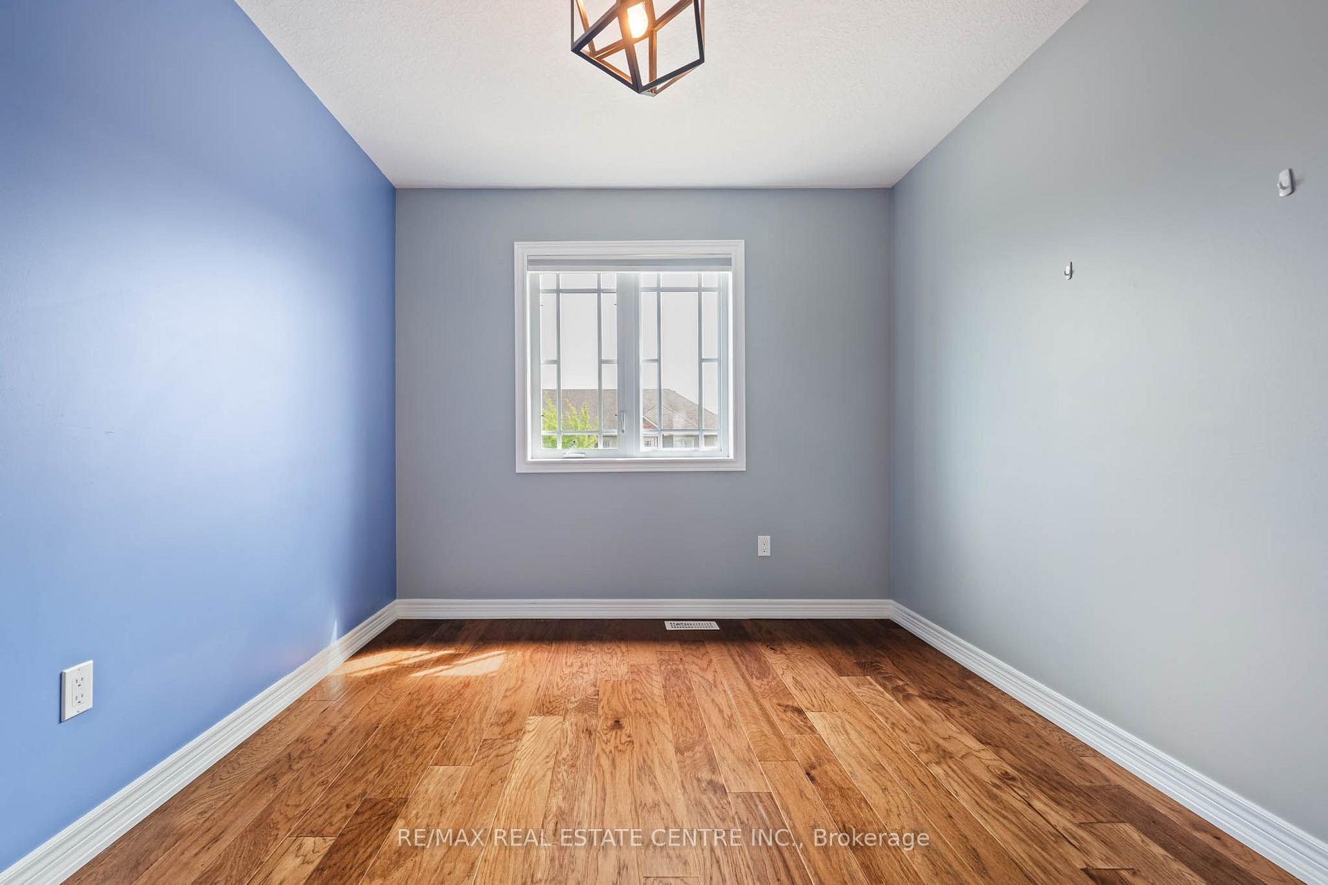Photo 27 of 19 Laverty Crescent, Orangeville — HOMEH