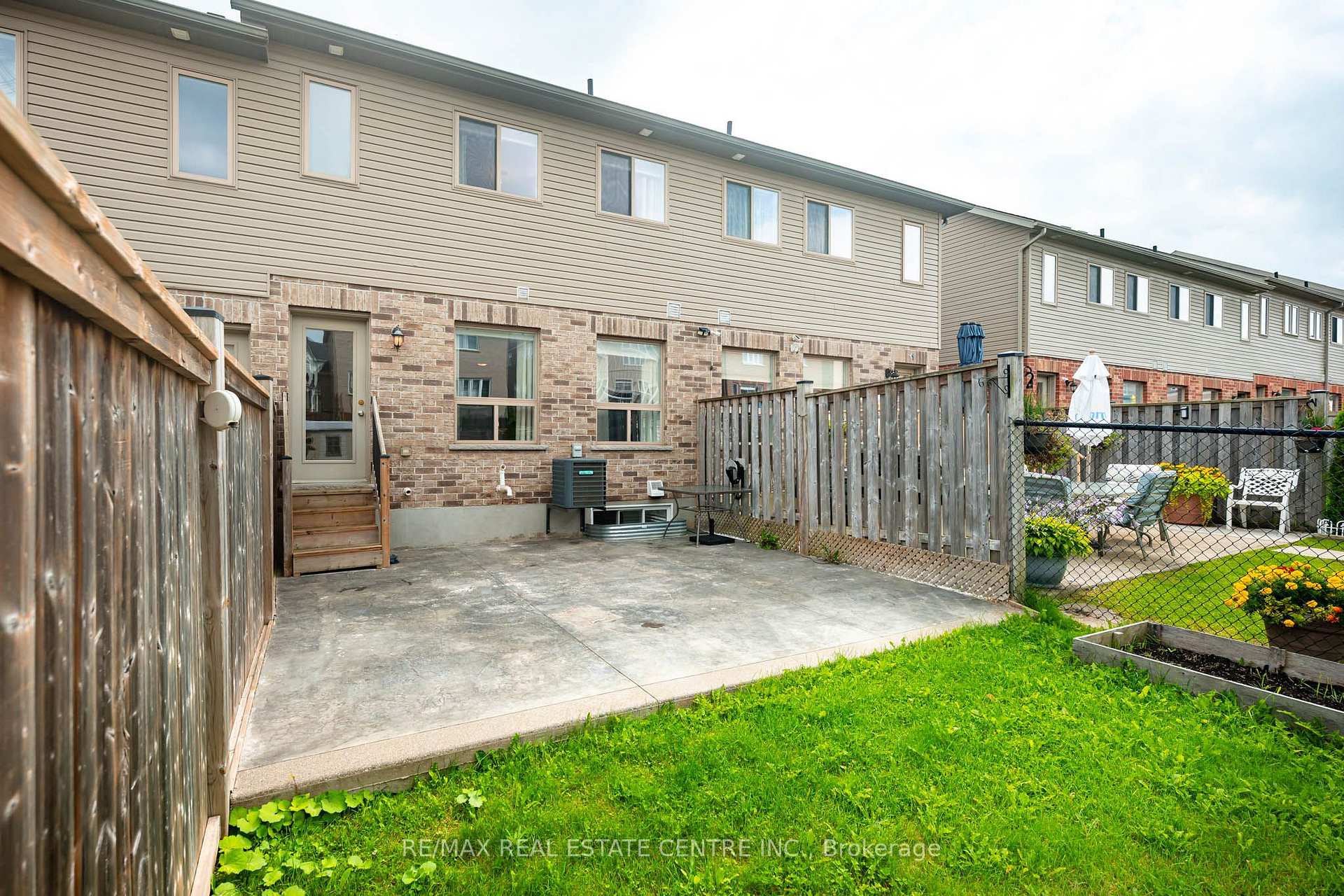 Photo 36 of 19 Laverty Crescent, Orangeville — HOMEH
