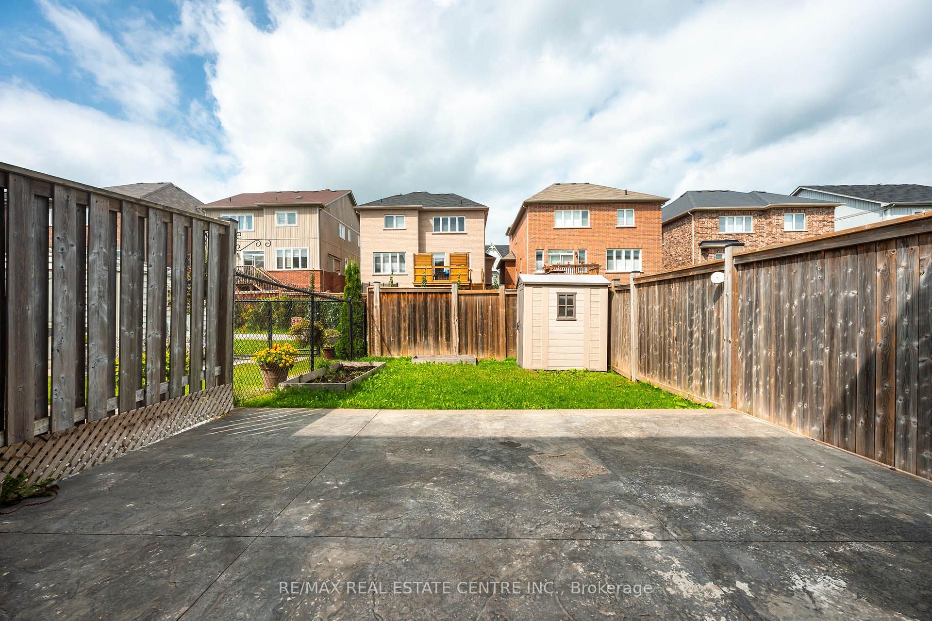 Photo 38 of 19 Laverty Crescent, Orangeville — HOMEH