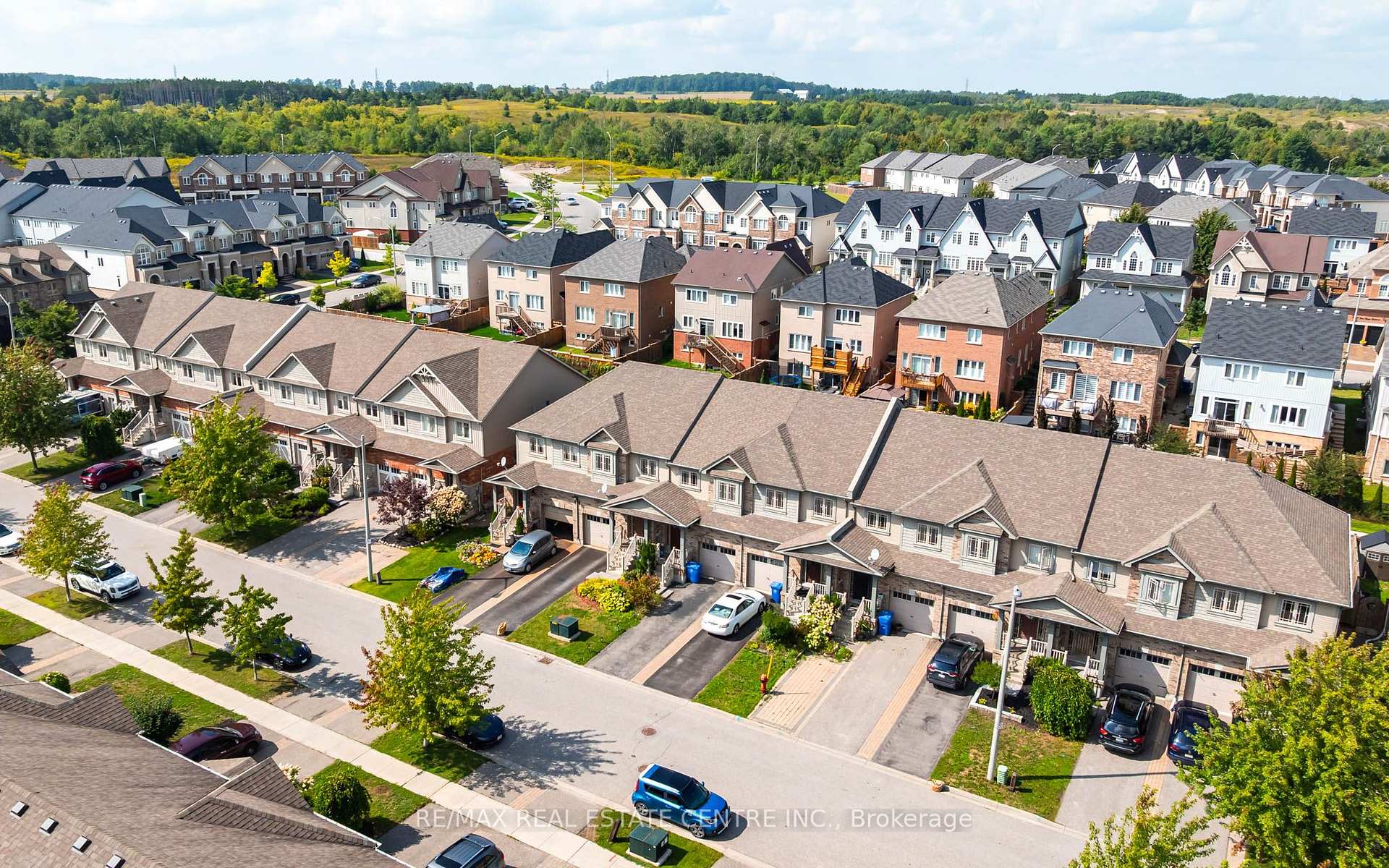 Photo 40 of 19 Laverty Crescent, Orangeville — HOMEH