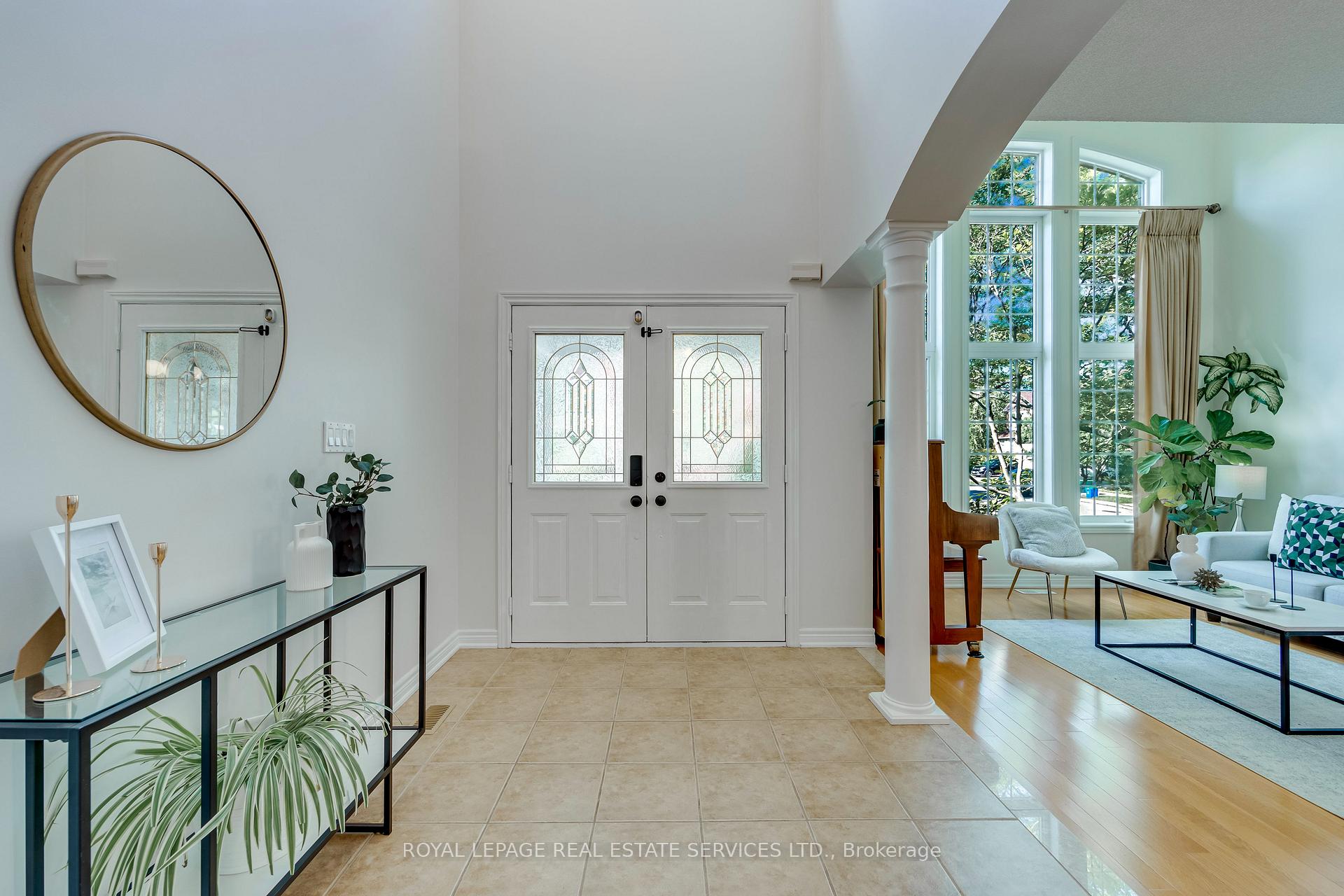 Photo 4 of 2346 Salcome Drive, Oakville, Joshua Creek — HOMEH