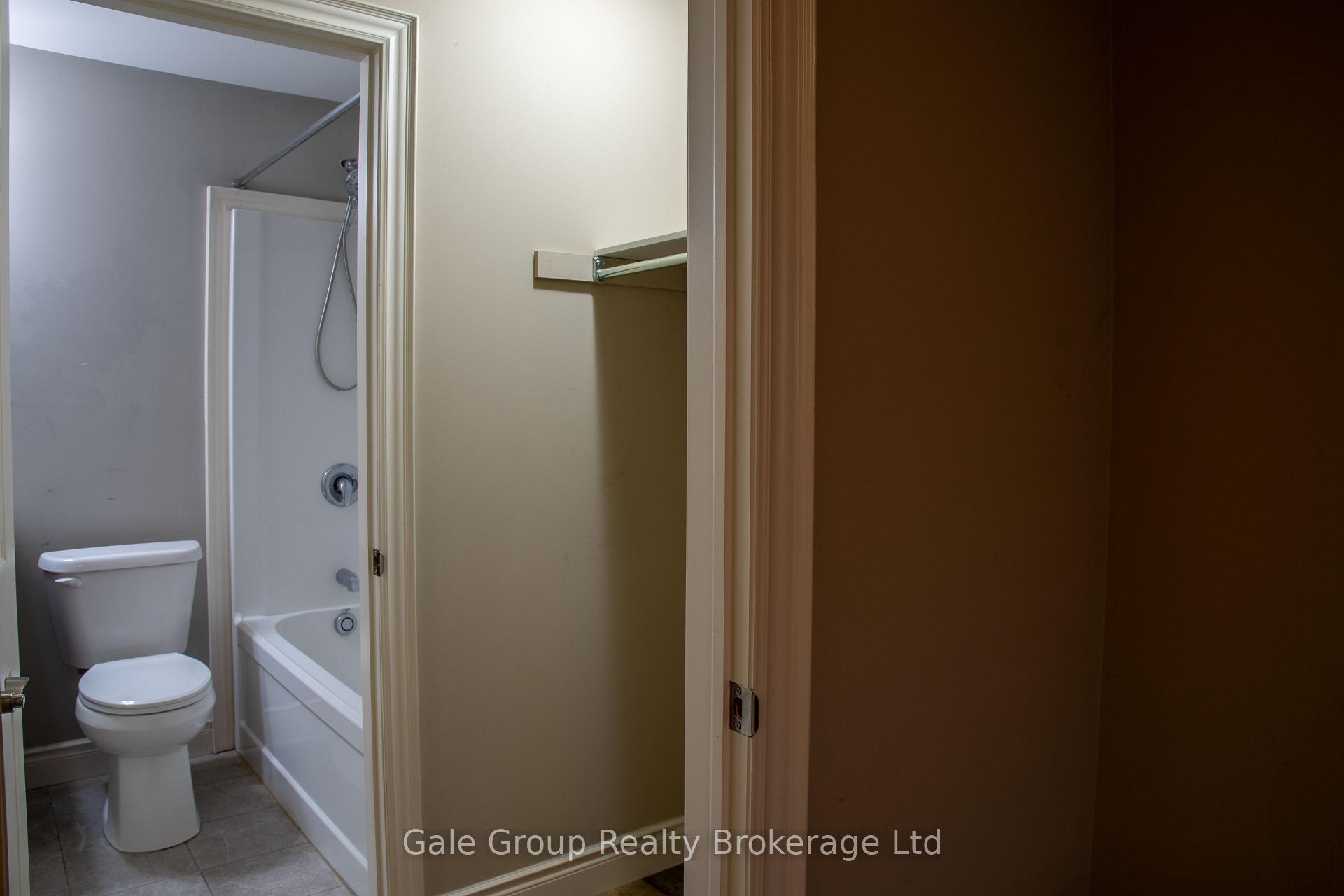 Photo 21 of 42 Serviceberry Lane, Norfolk, Simcoe — HOMEH
