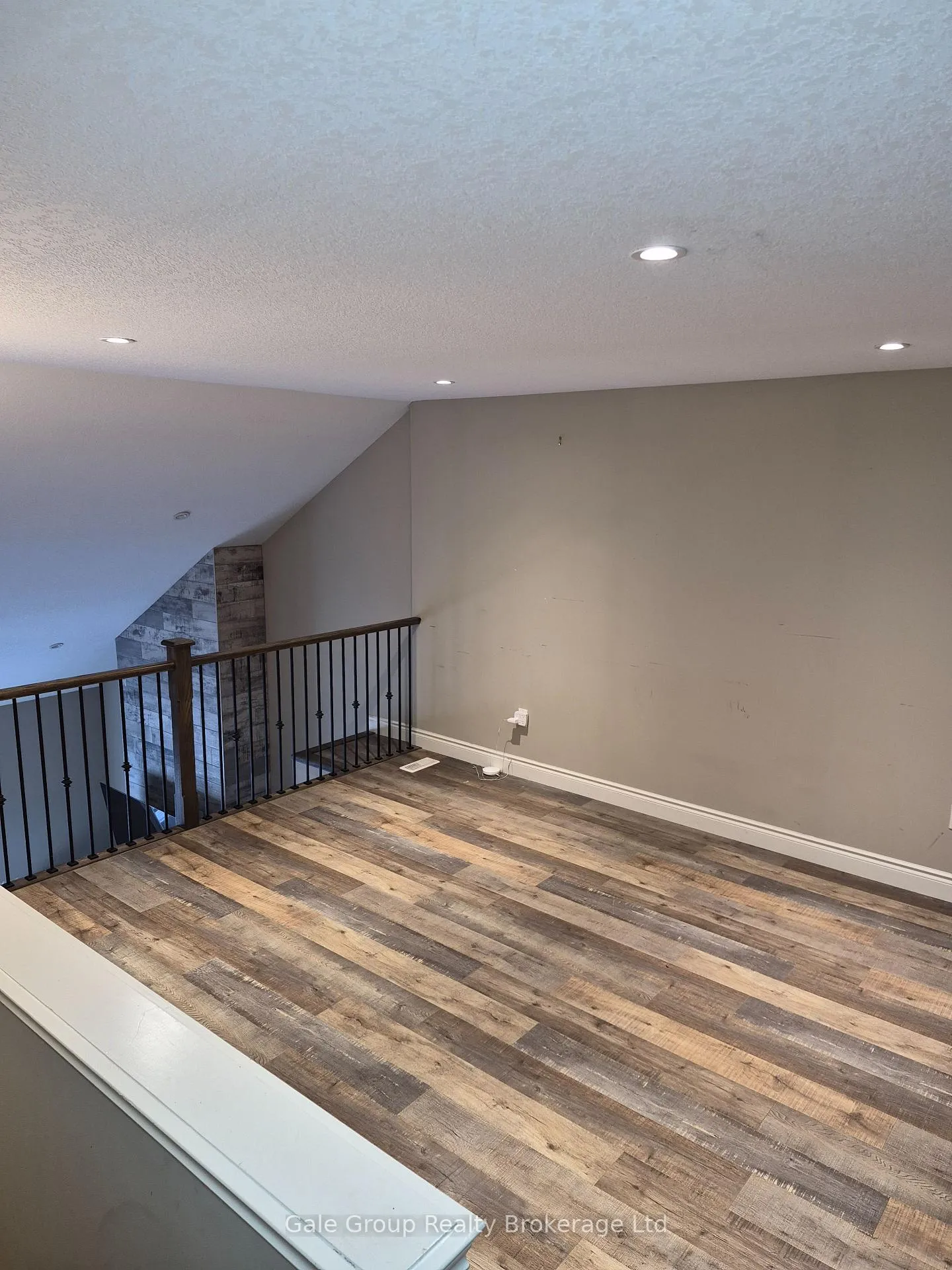 Photo 23 of 42 Serviceberry Lane, Norfolk, Simcoe — HOMEH