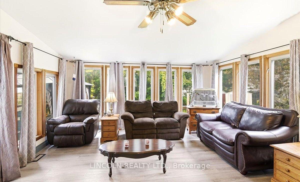 Photo 11 of 3 Brown Street, Clarington, Bowmanville — HOMEH