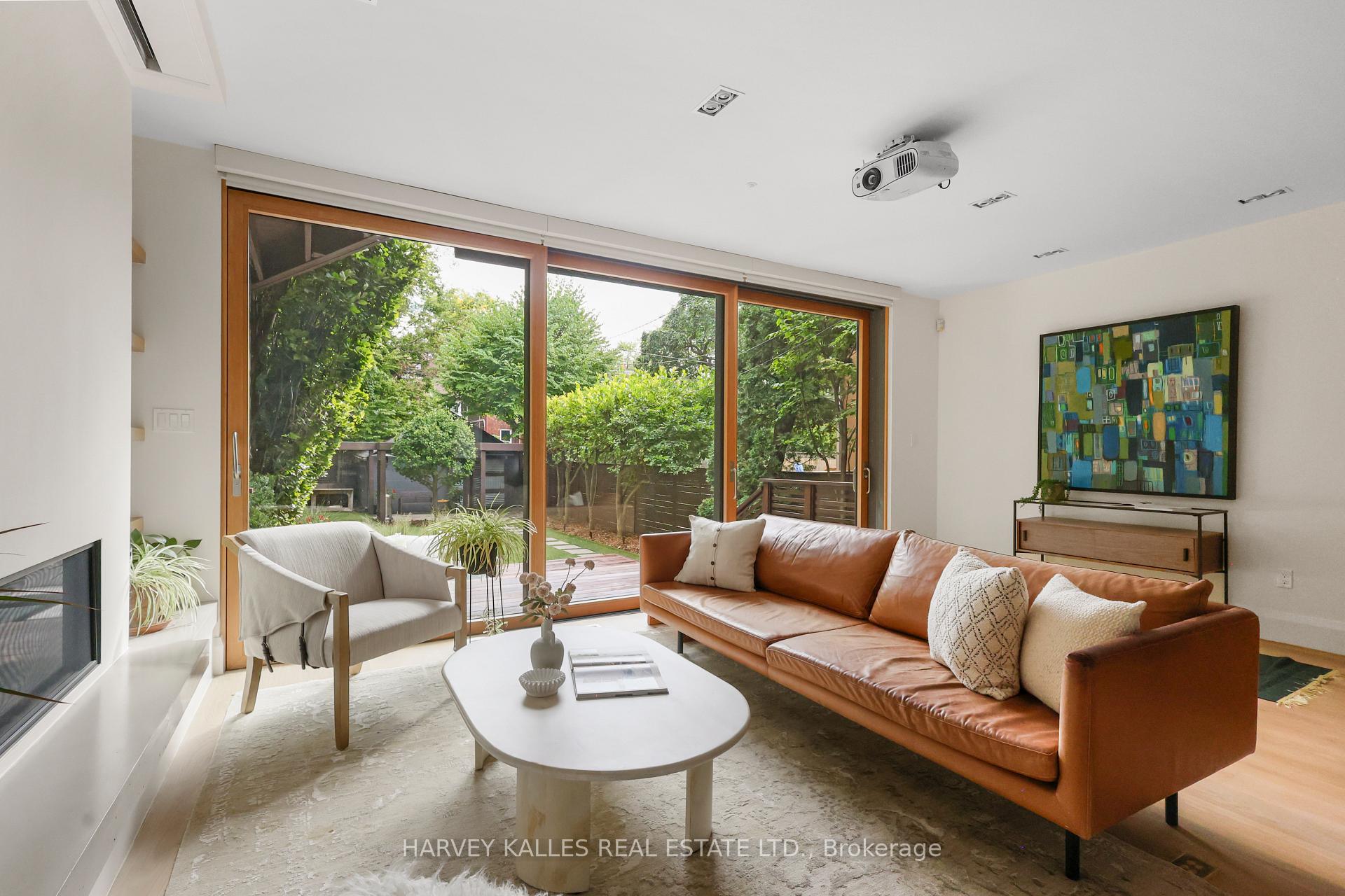 Photo 14 of 497 Palmerston Boulevard, Toronto, Palmerston-Little Italy — HOMEH