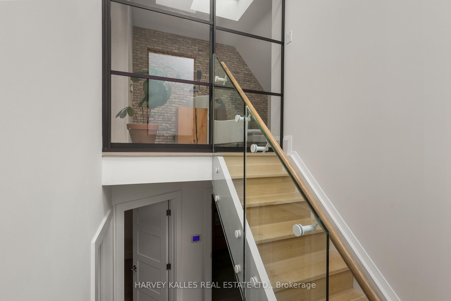 Photo 27 of 497 Palmerston Boulevard, Toronto, Palmerston-Little Italy — HOMEH
