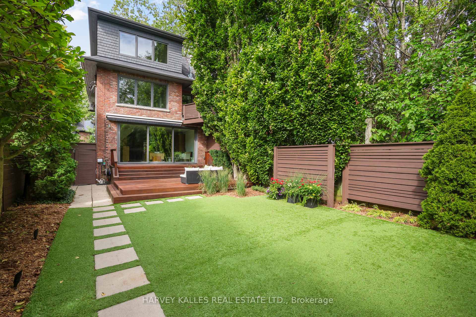Photo 48 of 497 Palmerston Boulevard, Toronto, Palmerston-Little Italy — HOMEH