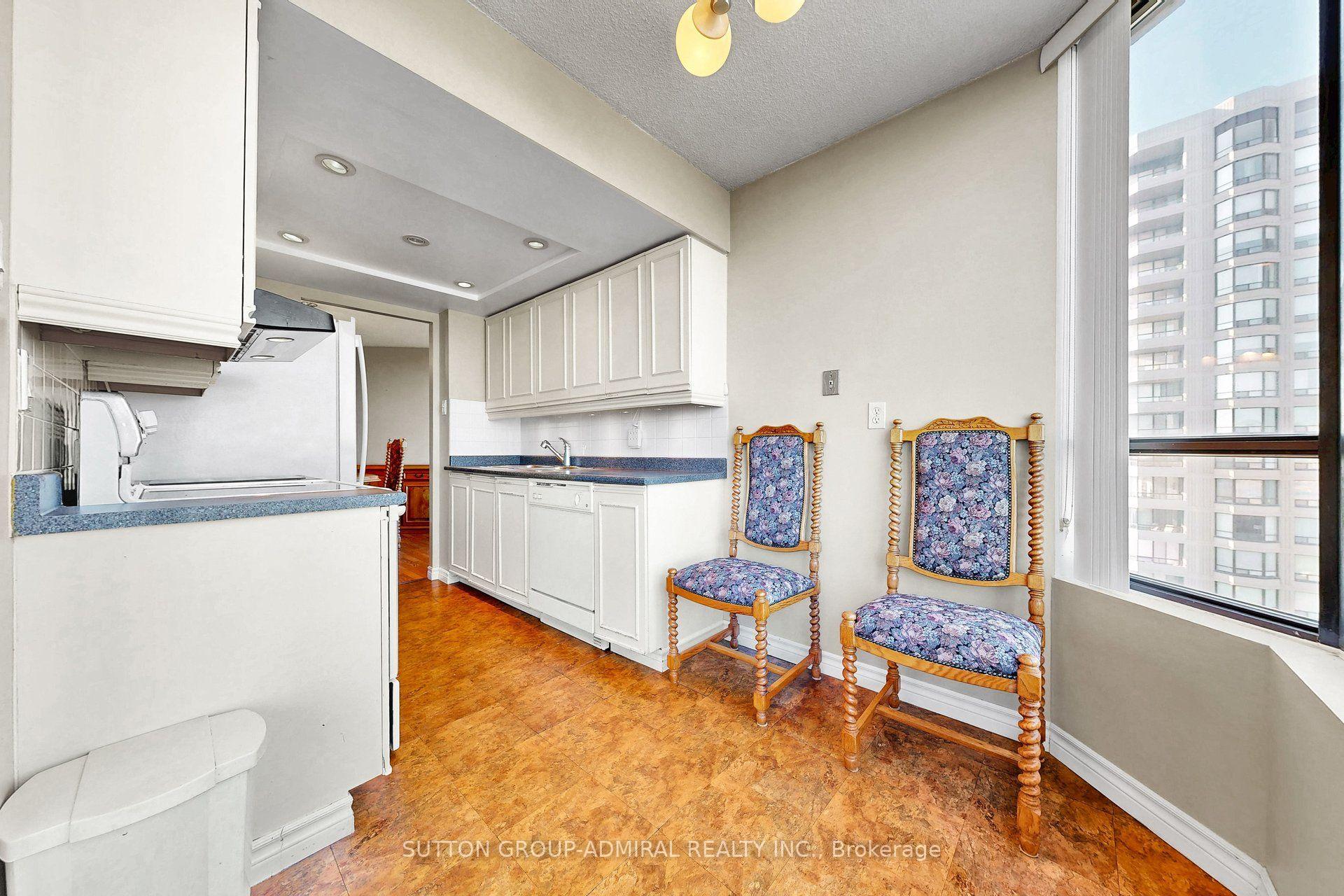 Photo 12 of Unit 711, 7460 Bathurst Street, Vaughan, Brownridge — HOMEH