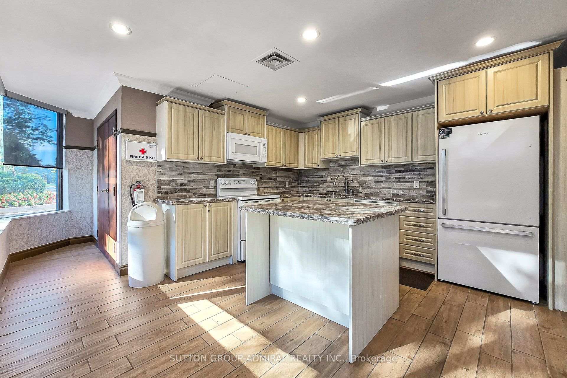 Photo 33 of Unit 711, 7460 Bathurst Street, Vaughan, Brownridge — HOMEH