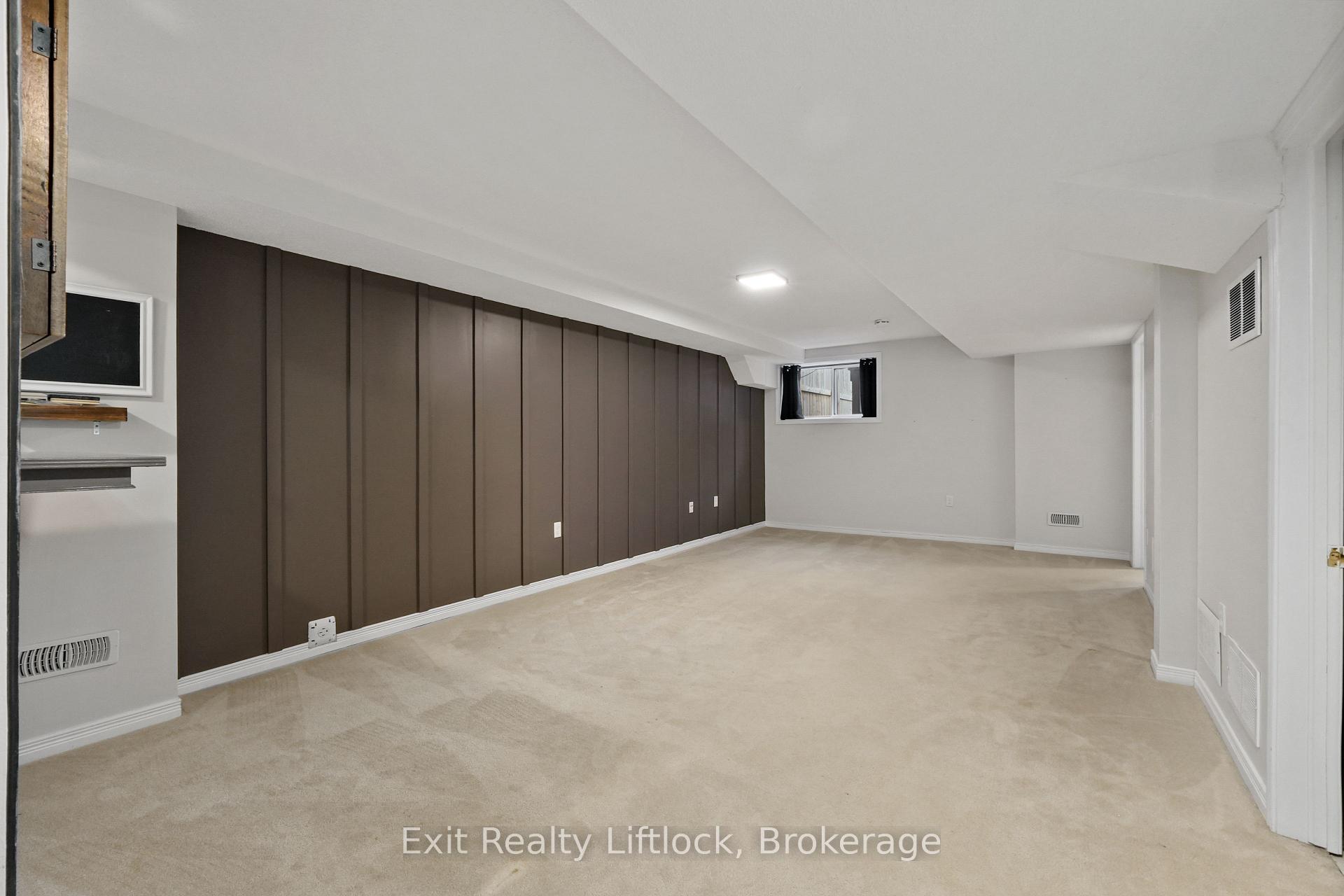 Photo 27 of 629 Tully Crescent, Peterborough, Monaghan Ward 2 — HOMEH