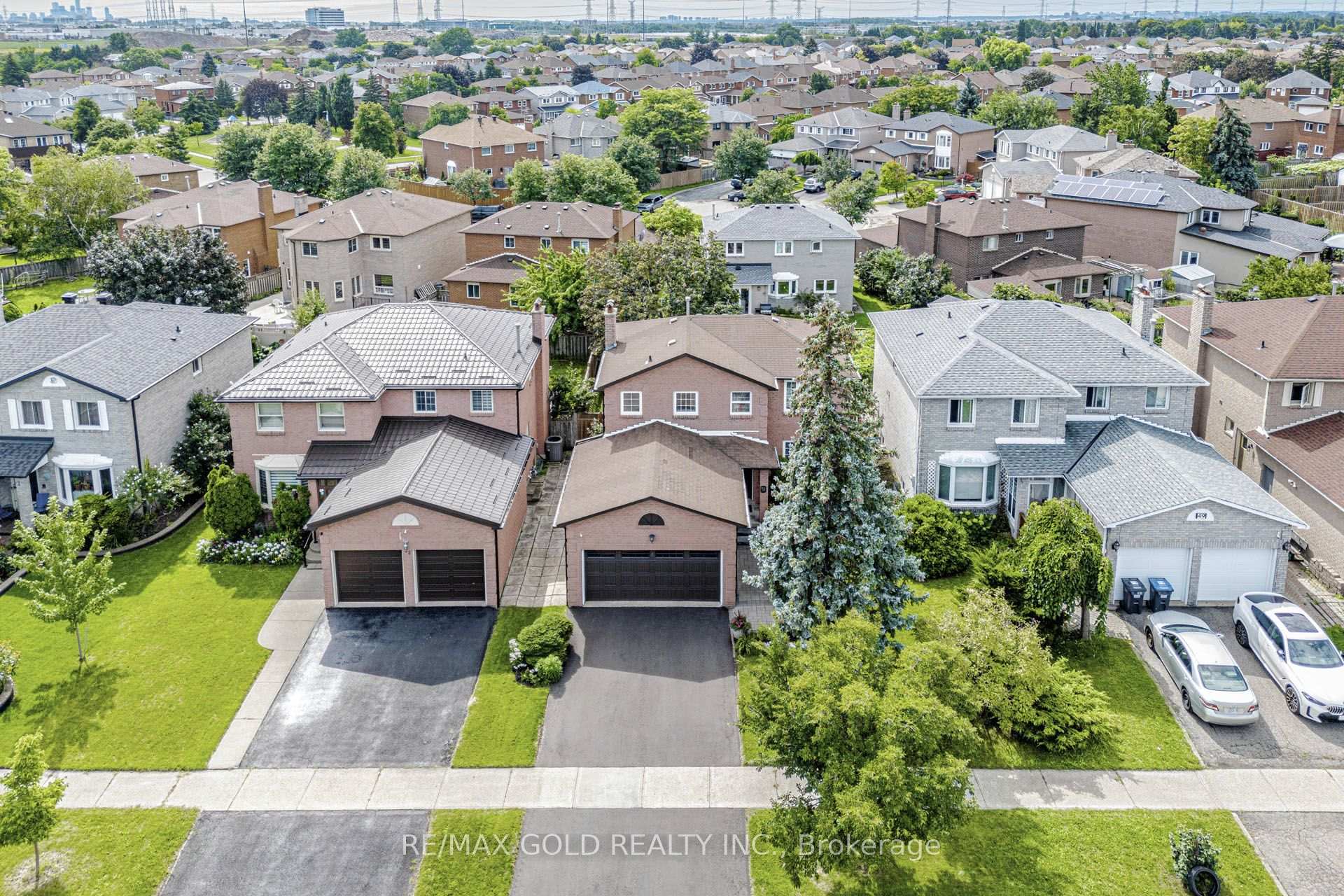 Photo 3 of 51 Havelock Drive E, Brampton, Fletcher's Creek South — HOMEH