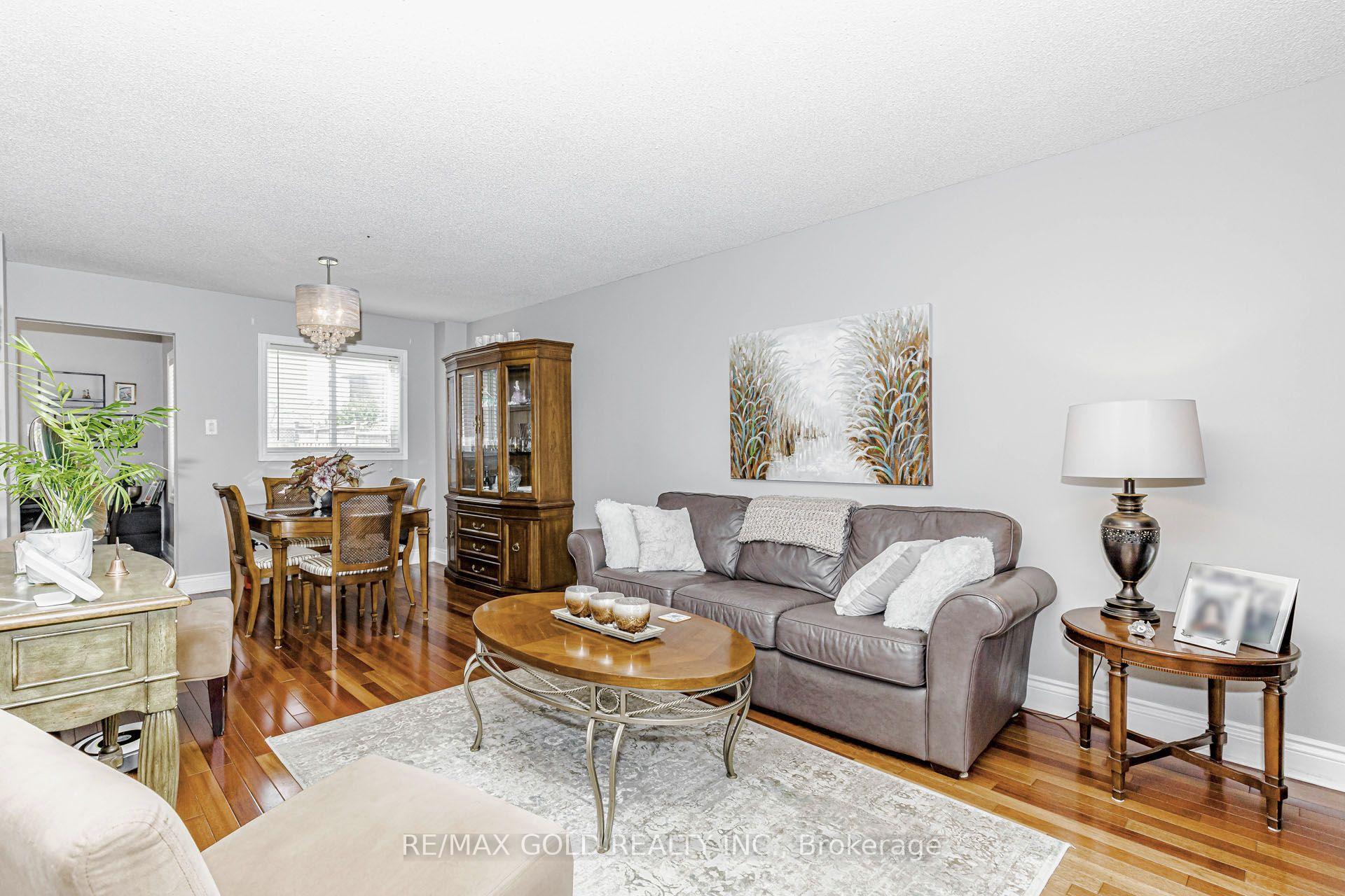 Photo 10 of 51 Havelock Drive E, Brampton, Fletcher's Creek South — HOMEH
