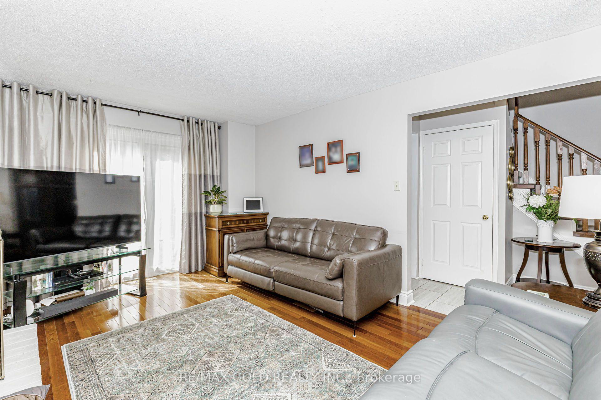Photo 15 of 51 Havelock Drive E, Brampton, Fletcher's Creek South — HOMEH