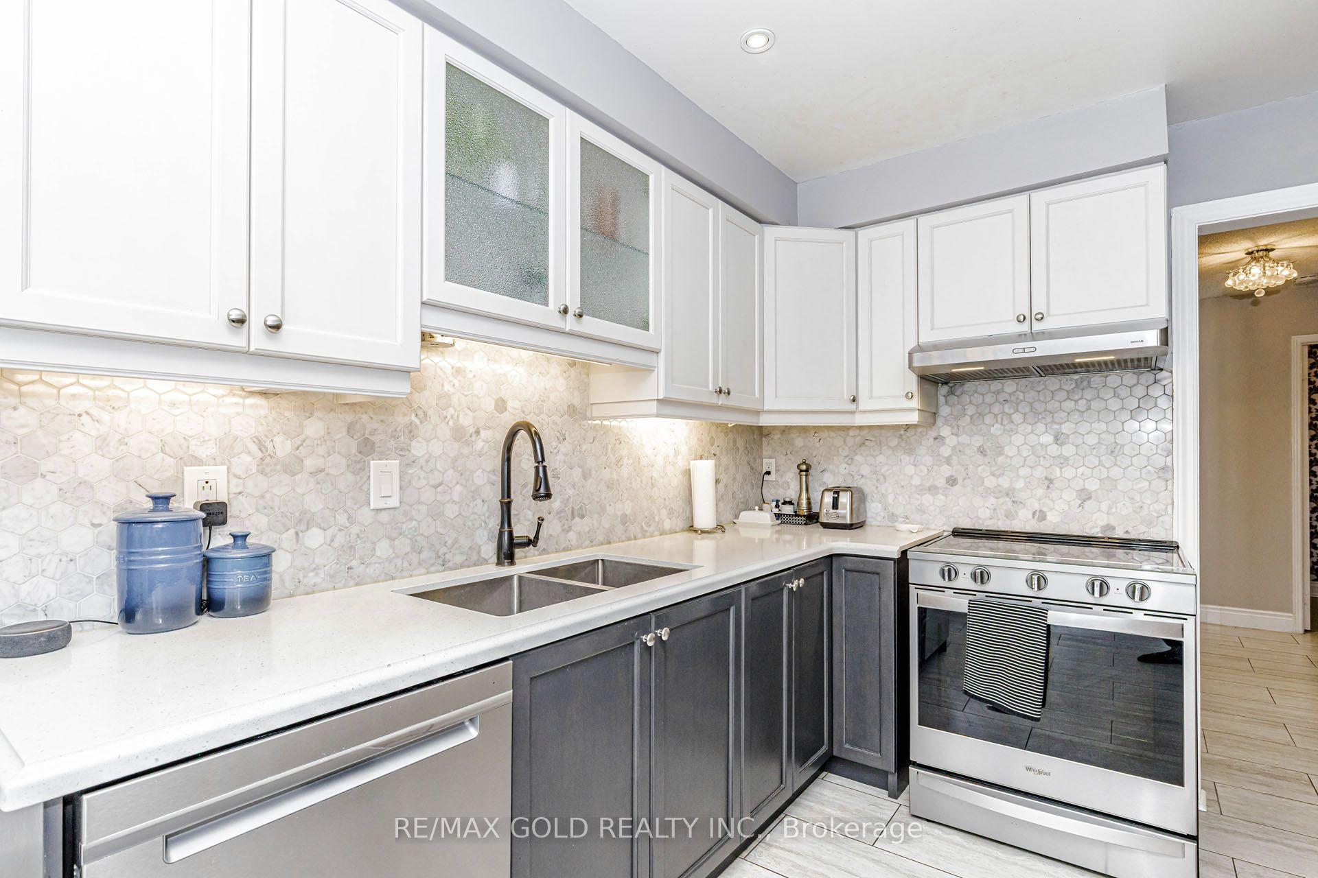 Photo 16 of 51 Havelock Drive E, Brampton, Fletcher's Creek South — HOMEH