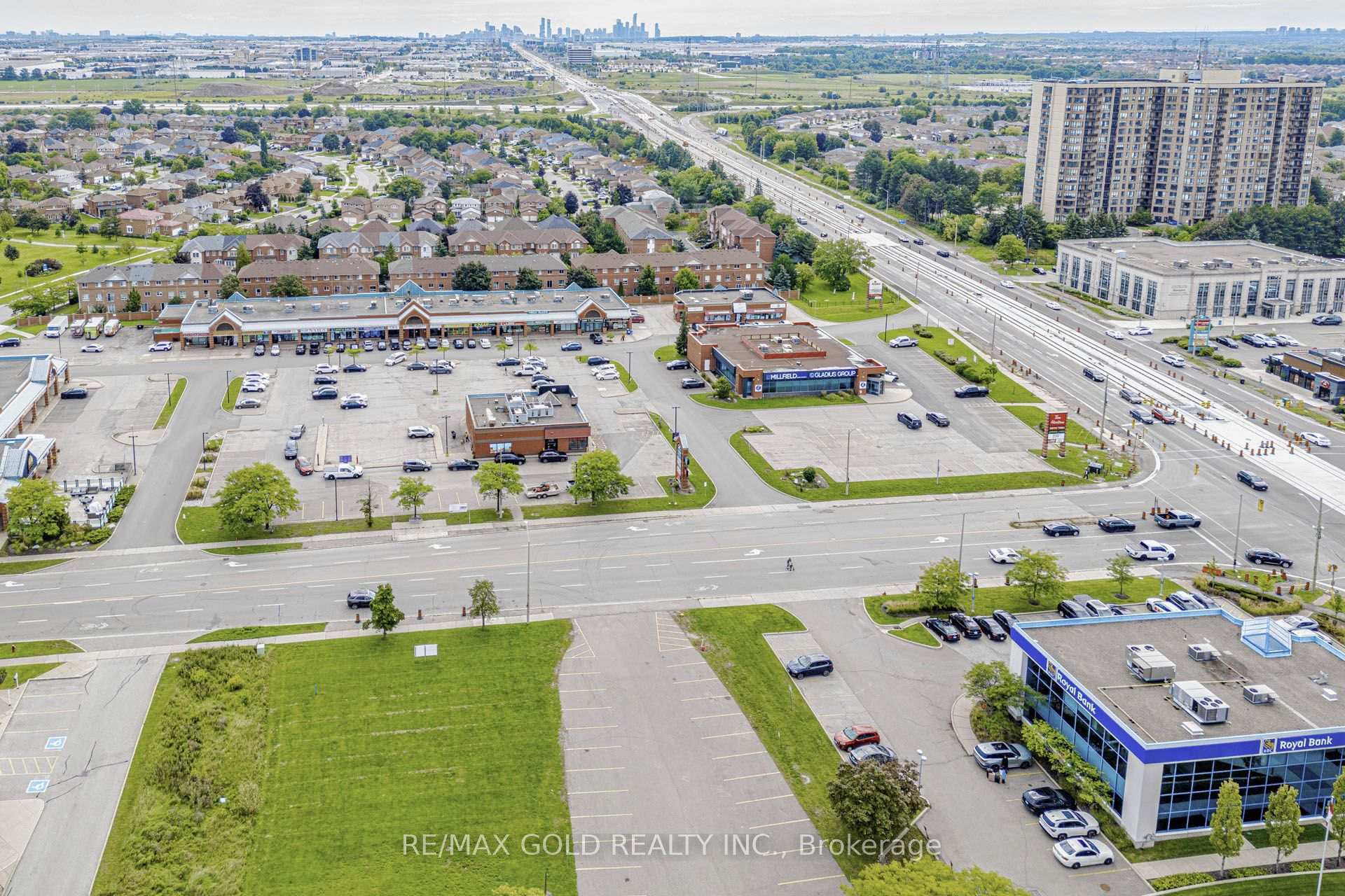 Photo 35 of 51 Havelock Drive E, Brampton, Fletcher's Creek South — HOMEH