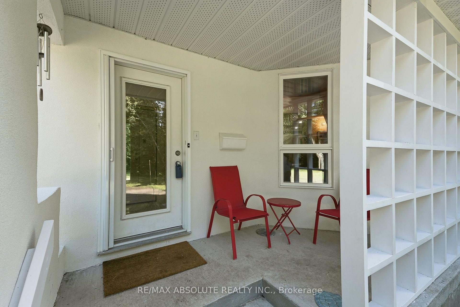 Photo 3 of 1645 Royal Orchard Drive, Ottawa, Cumberland Estates — HOMEH
