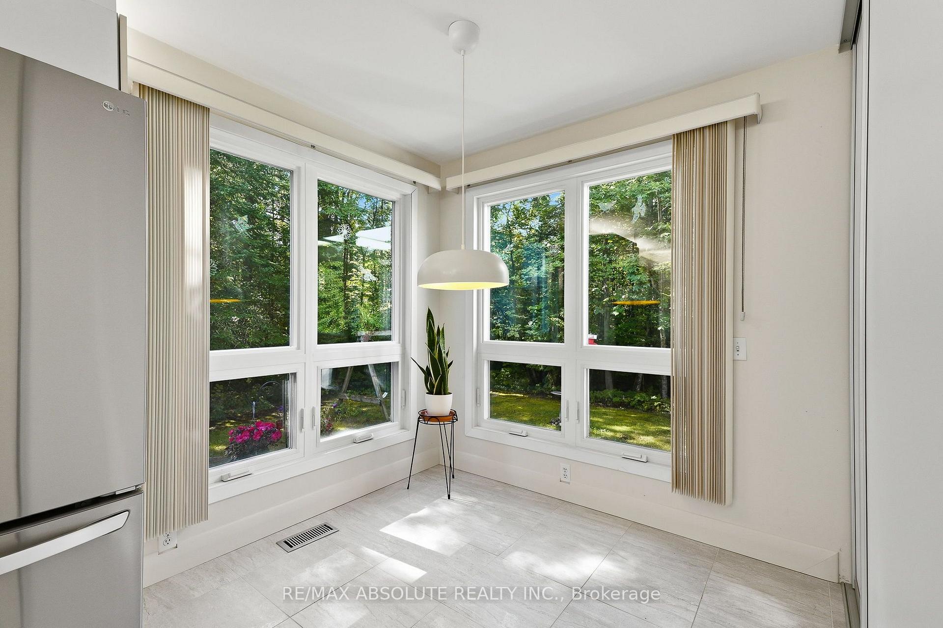Photo 19 of 1645 Royal Orchard Drive, Ottawa, Cumberland Estates — HOMEH