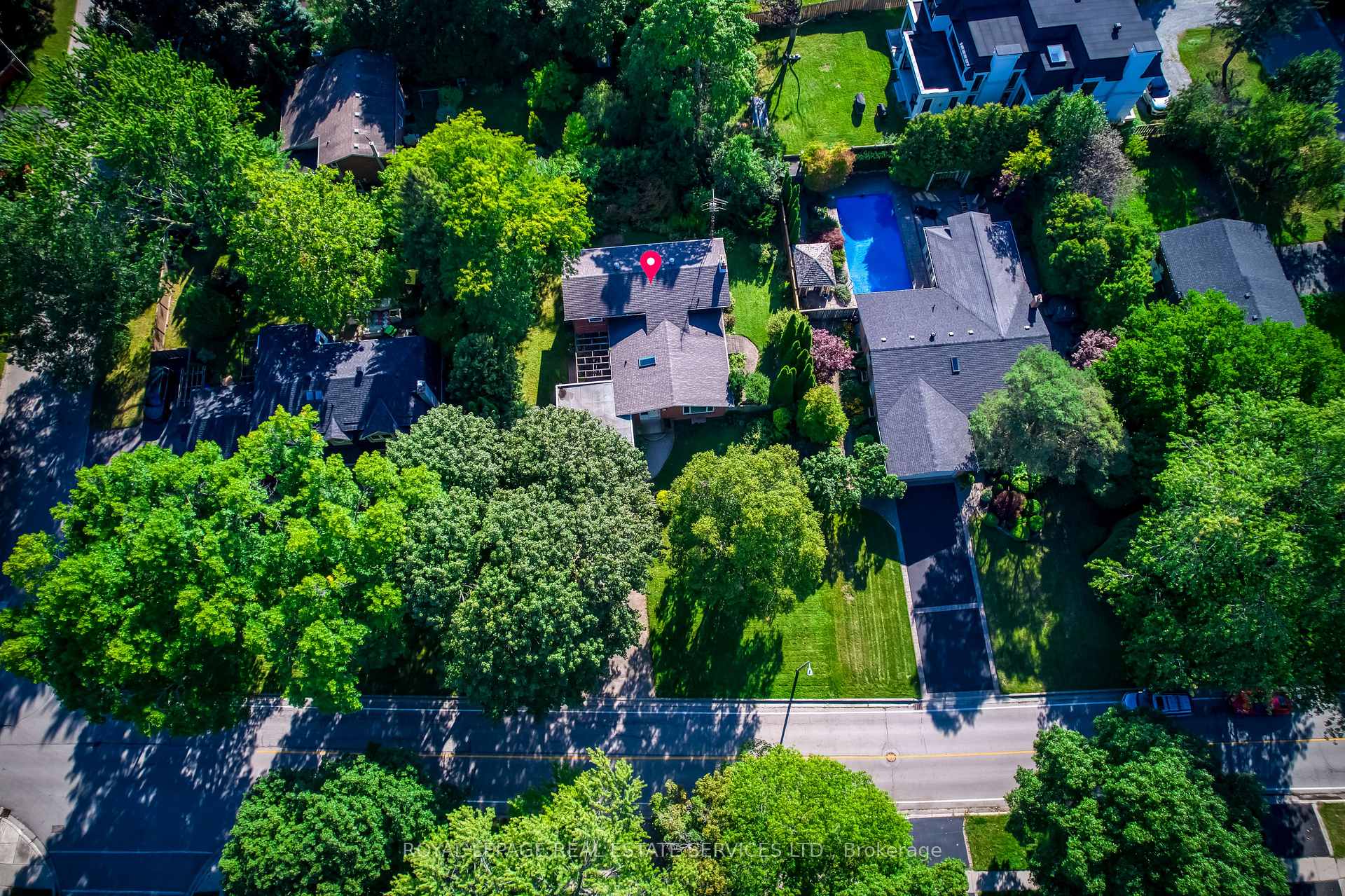 Photo 9 of 130 Solingate Drive, Oakville, Bronte — HOMEH